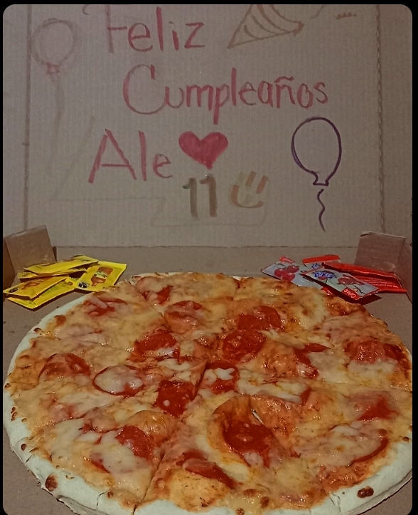 Nany's PIZZA image 4