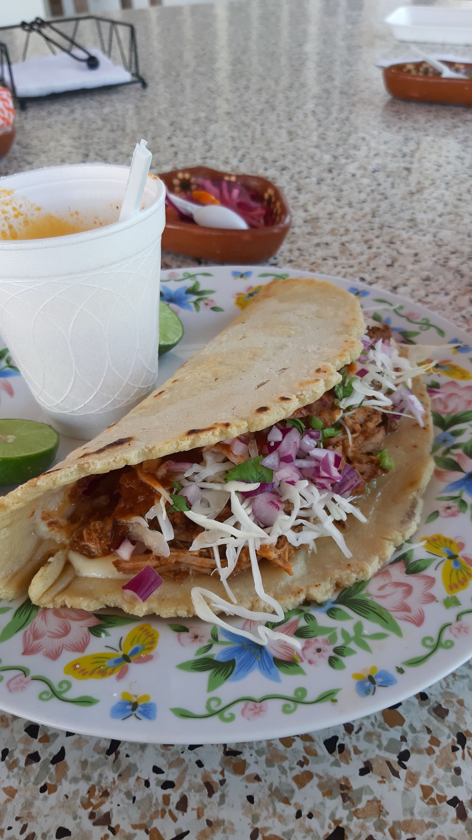 Birrieria el Encanto image 3