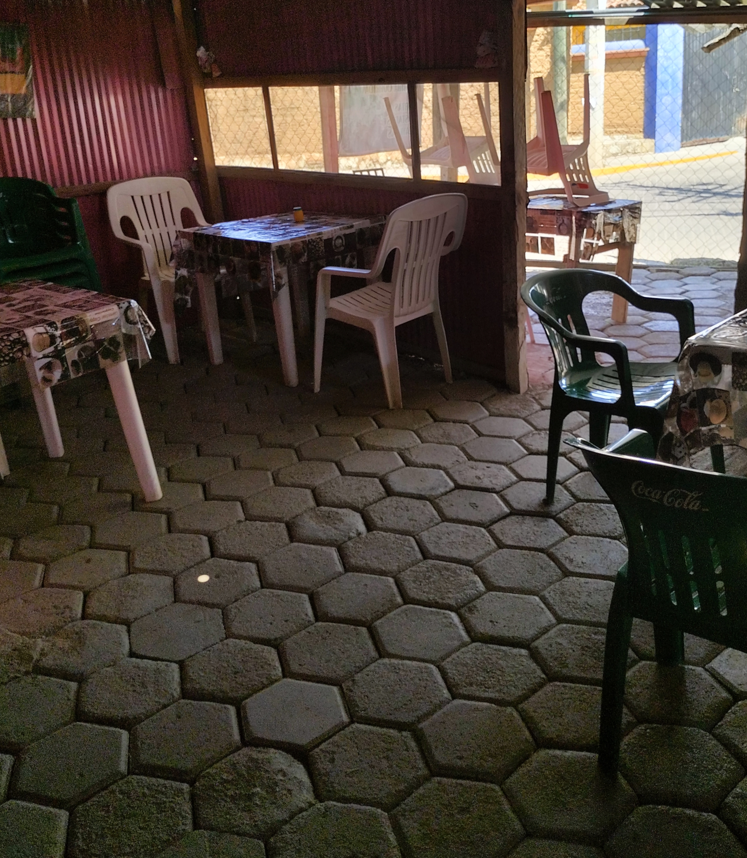 Comedor Paula Azalea image 4