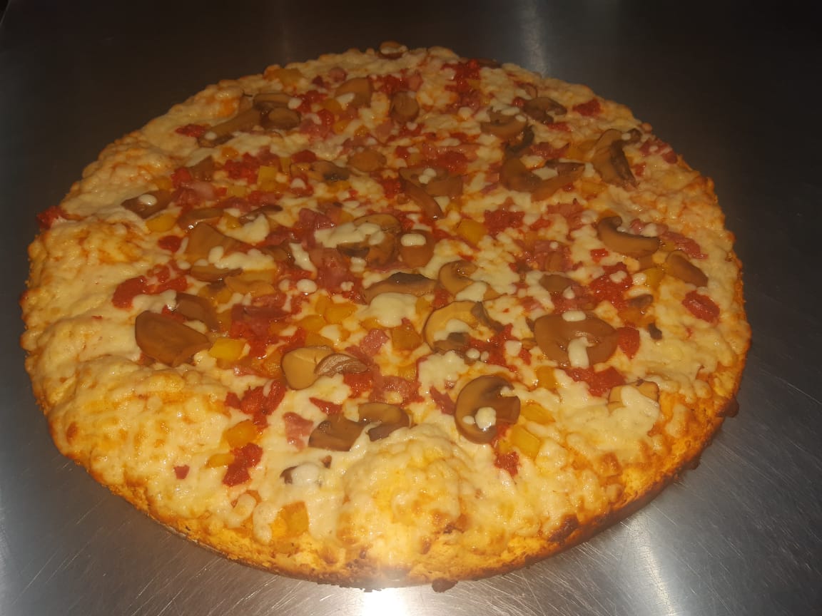 Patitos Pizza image 4