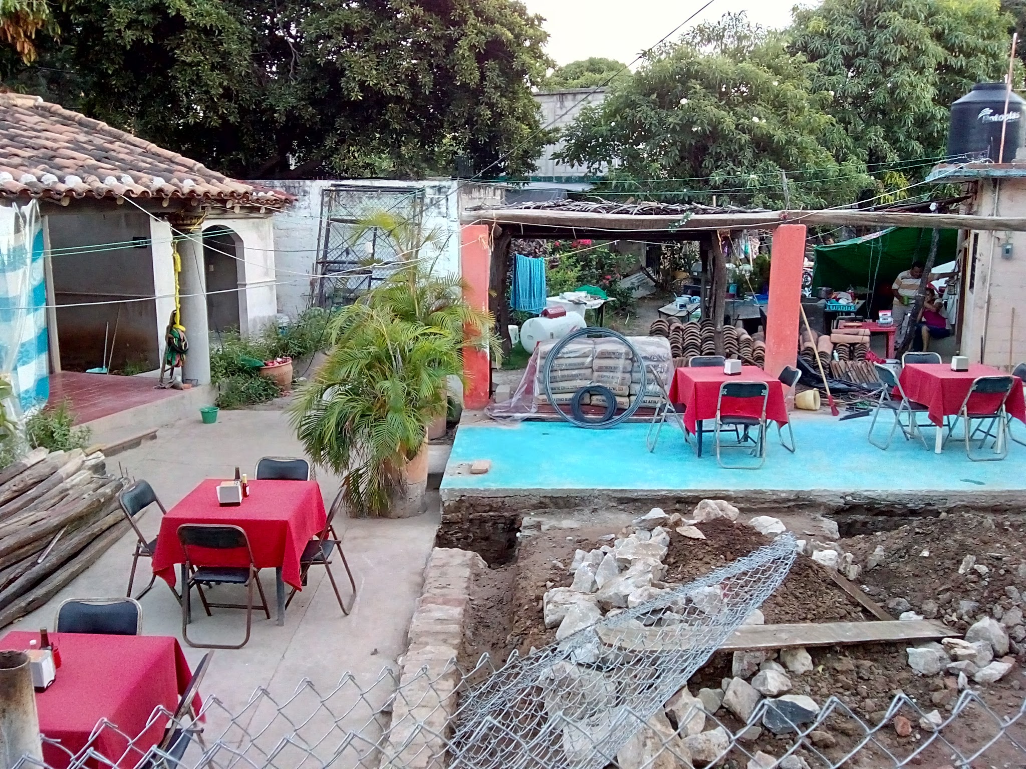 London Pizza image 3