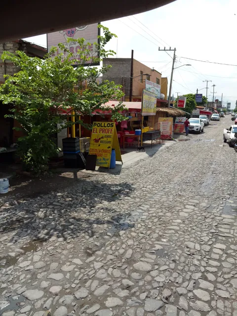 Pollos El Profe image 5