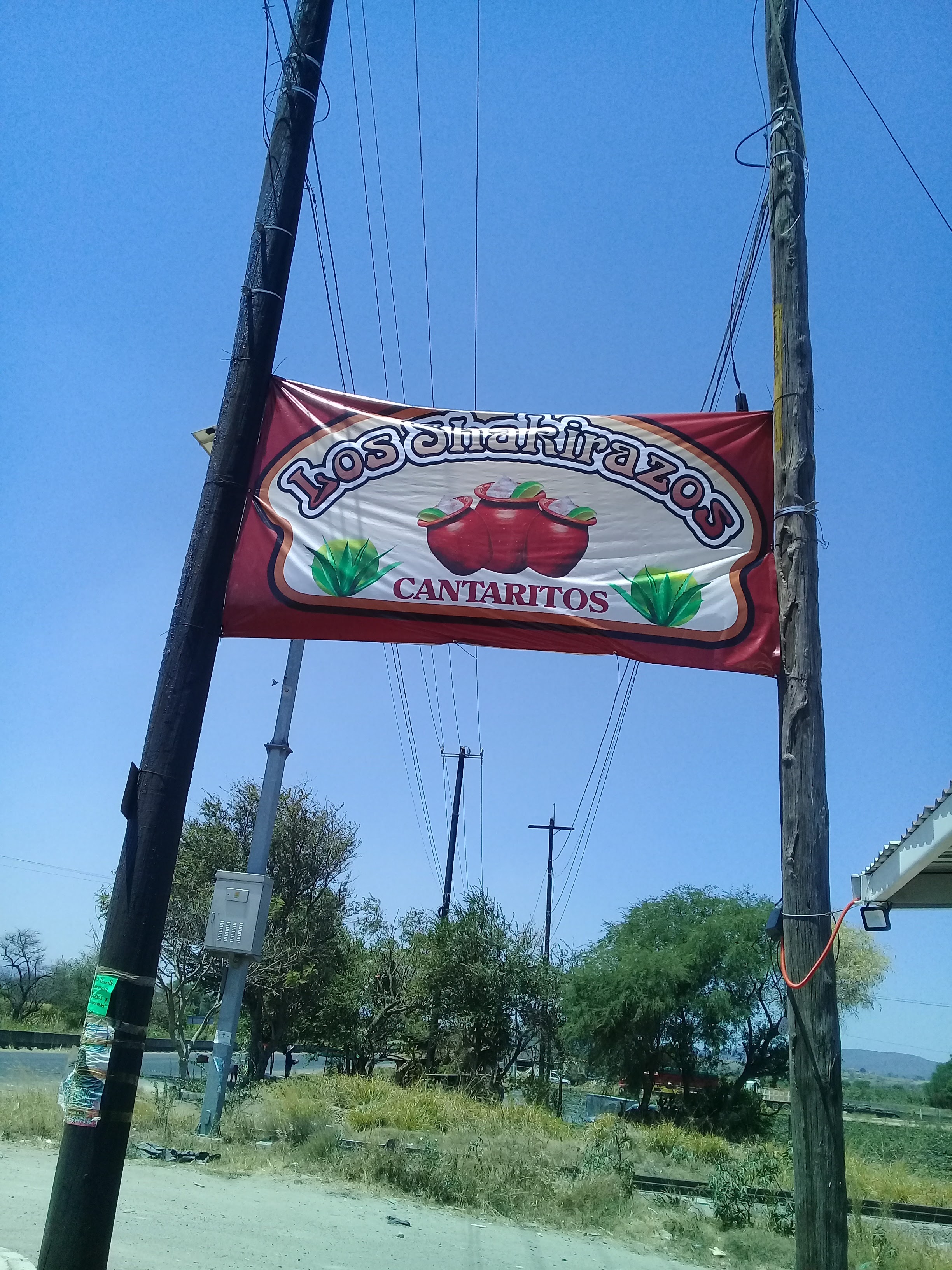 Cantaritos Los Shakirazos image 3