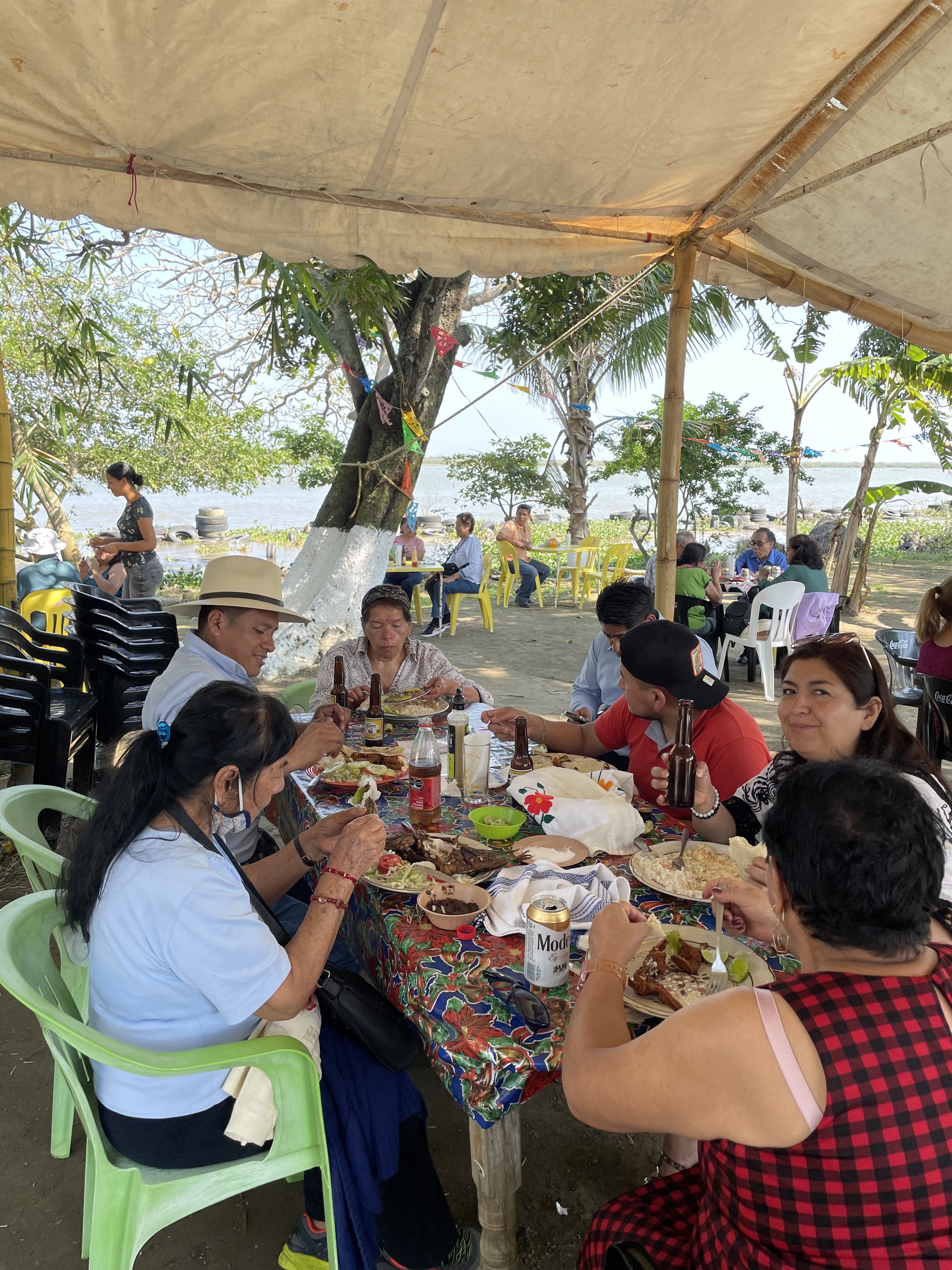 Comedor Ade image 10