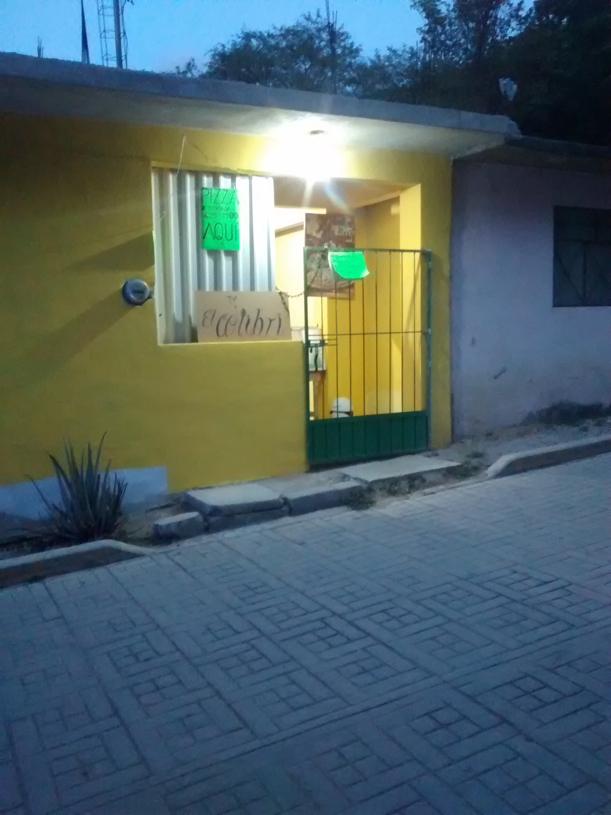 Pizzeria " El Colibrí" image 4