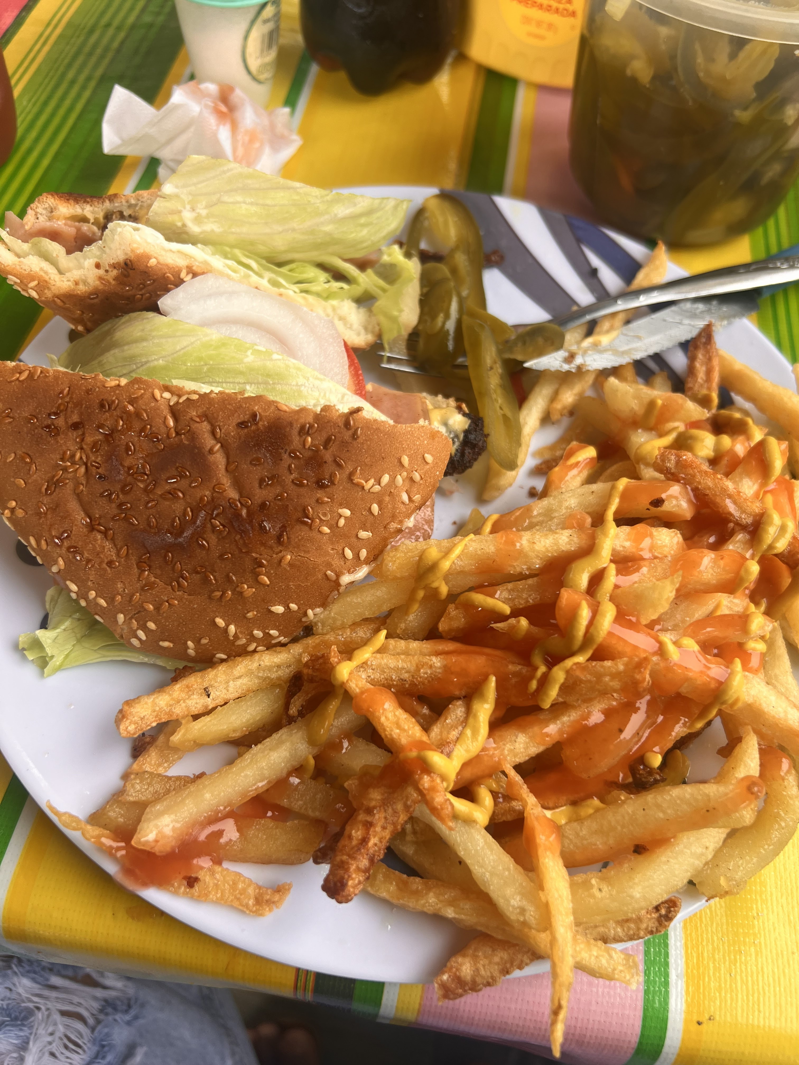 Hamburguesas Maui image 1