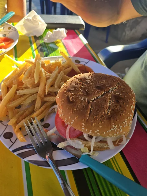 Hamburguesas Maui image 2