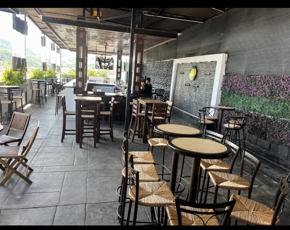 Lazotea Tonatico image 4