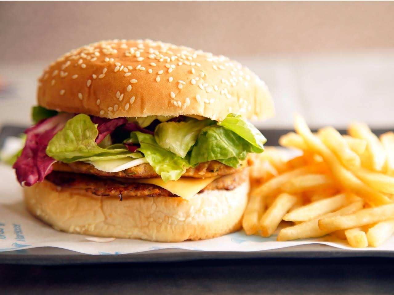 Mariscos El Delfin image 8