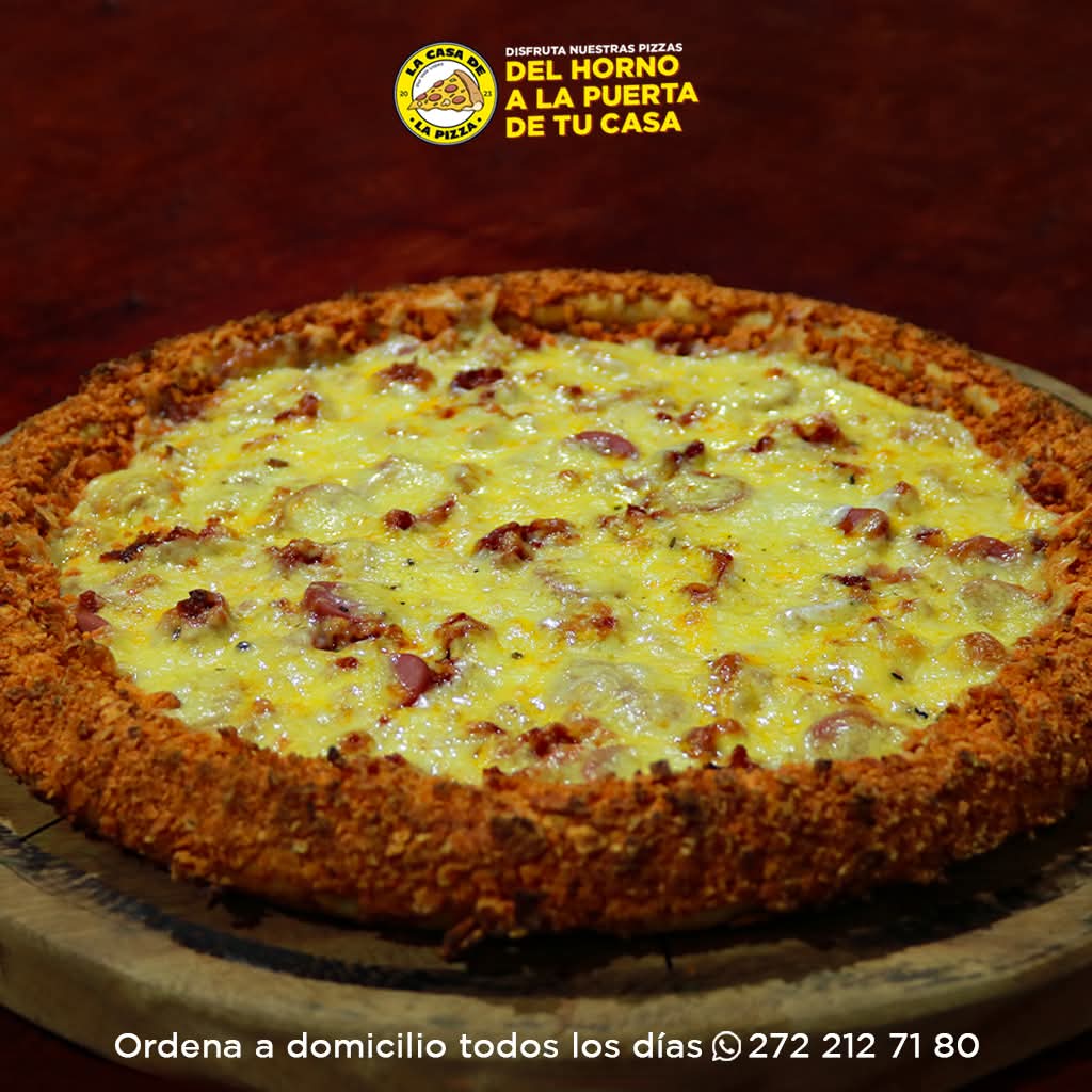 La Casa de la pizza image 2