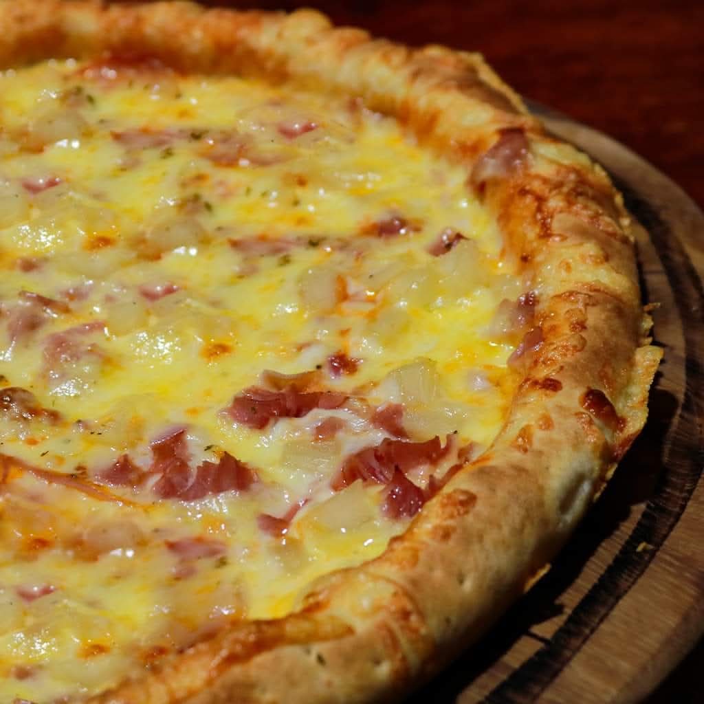 La Casa de la pizza image 3