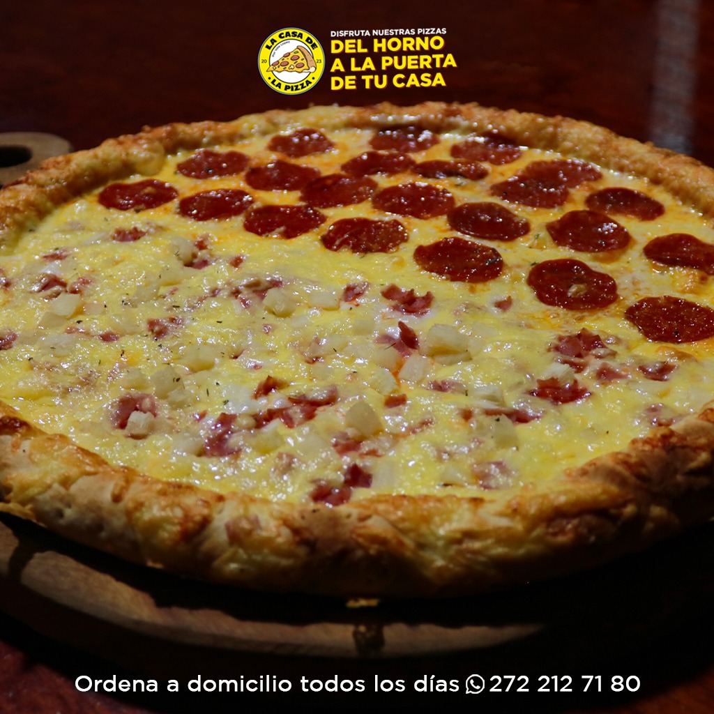 La Casa de la pizza image 5