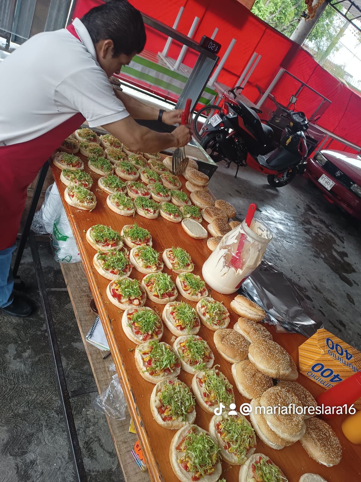 CRazy burguer image 5