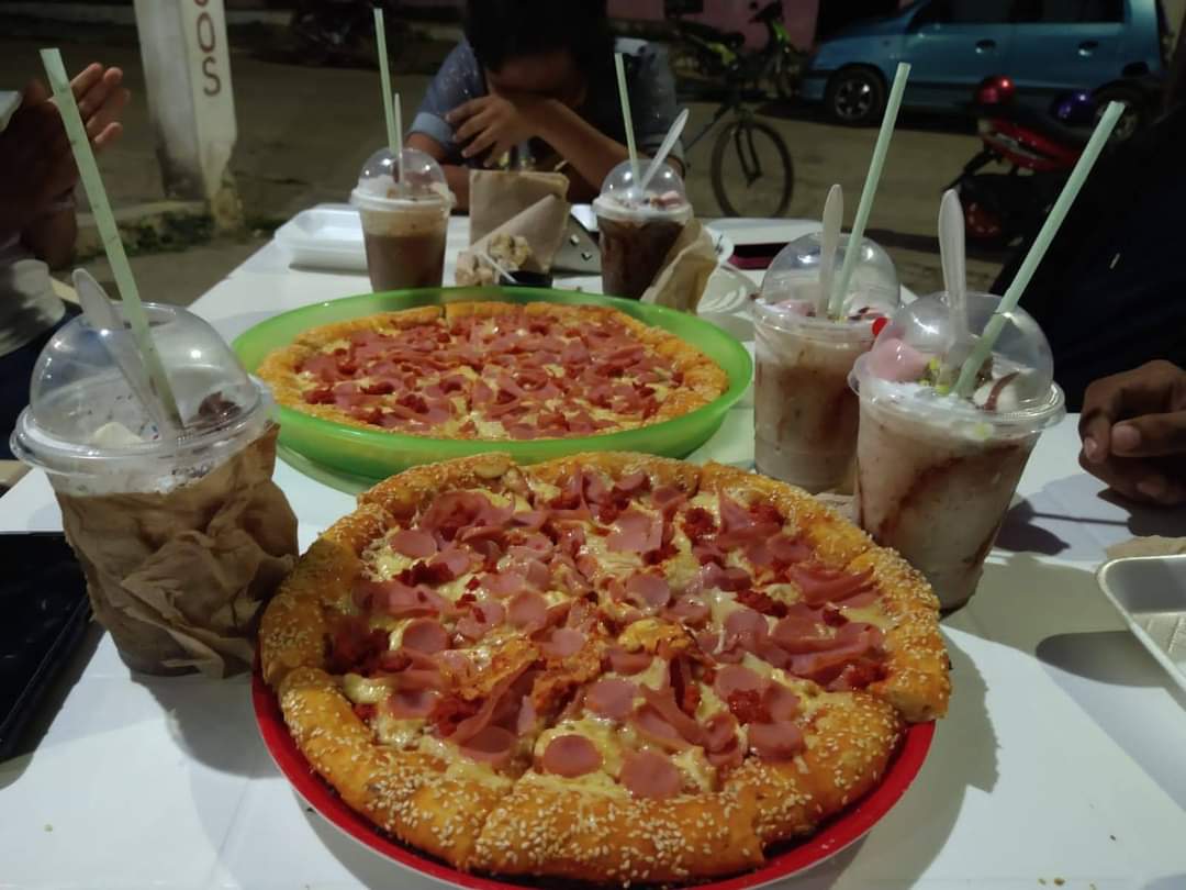 MAUI Pizzas & Food image 1