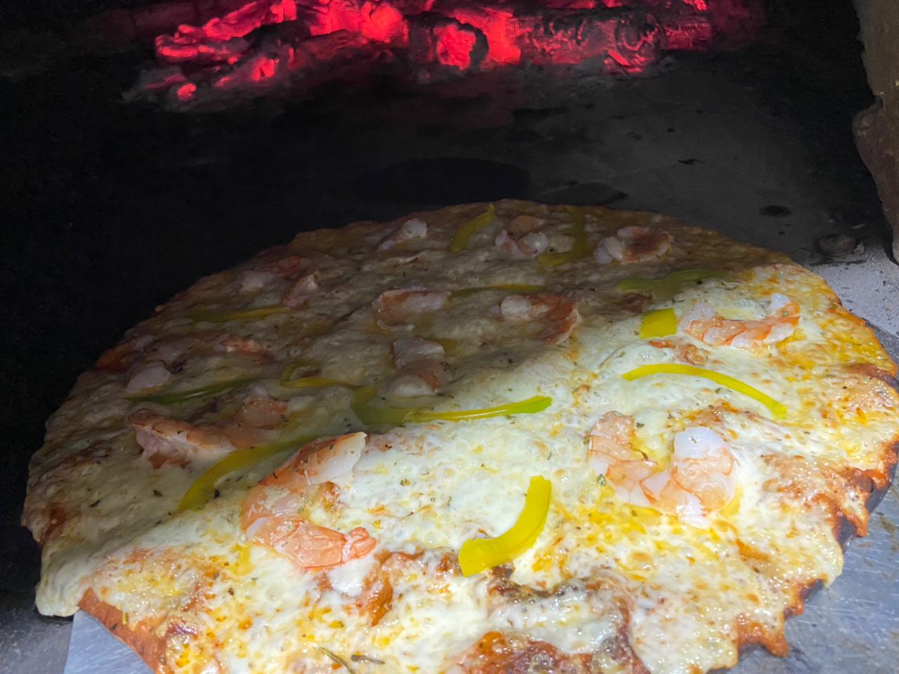 Pizzas a la Leña "Queen Ranch" image 3