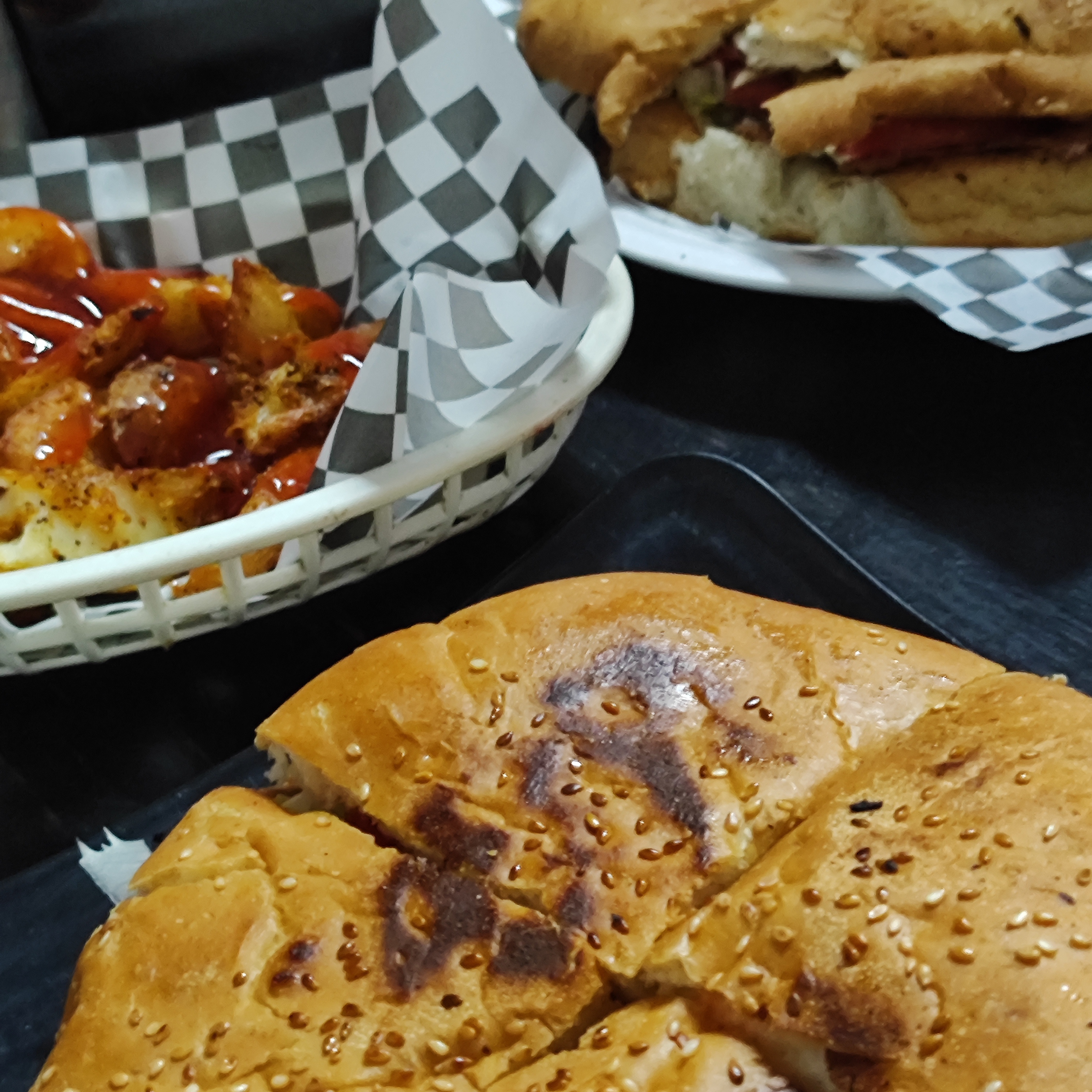 Dogos y hamburguesas el choche image 6