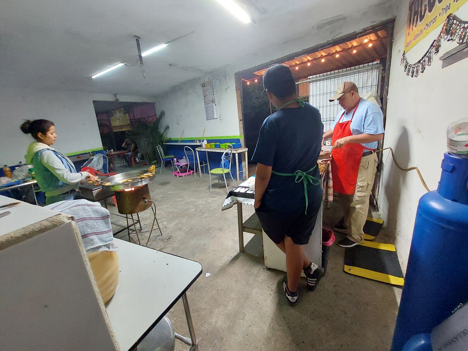 Ricos Tacos "EL APACHE" image 2