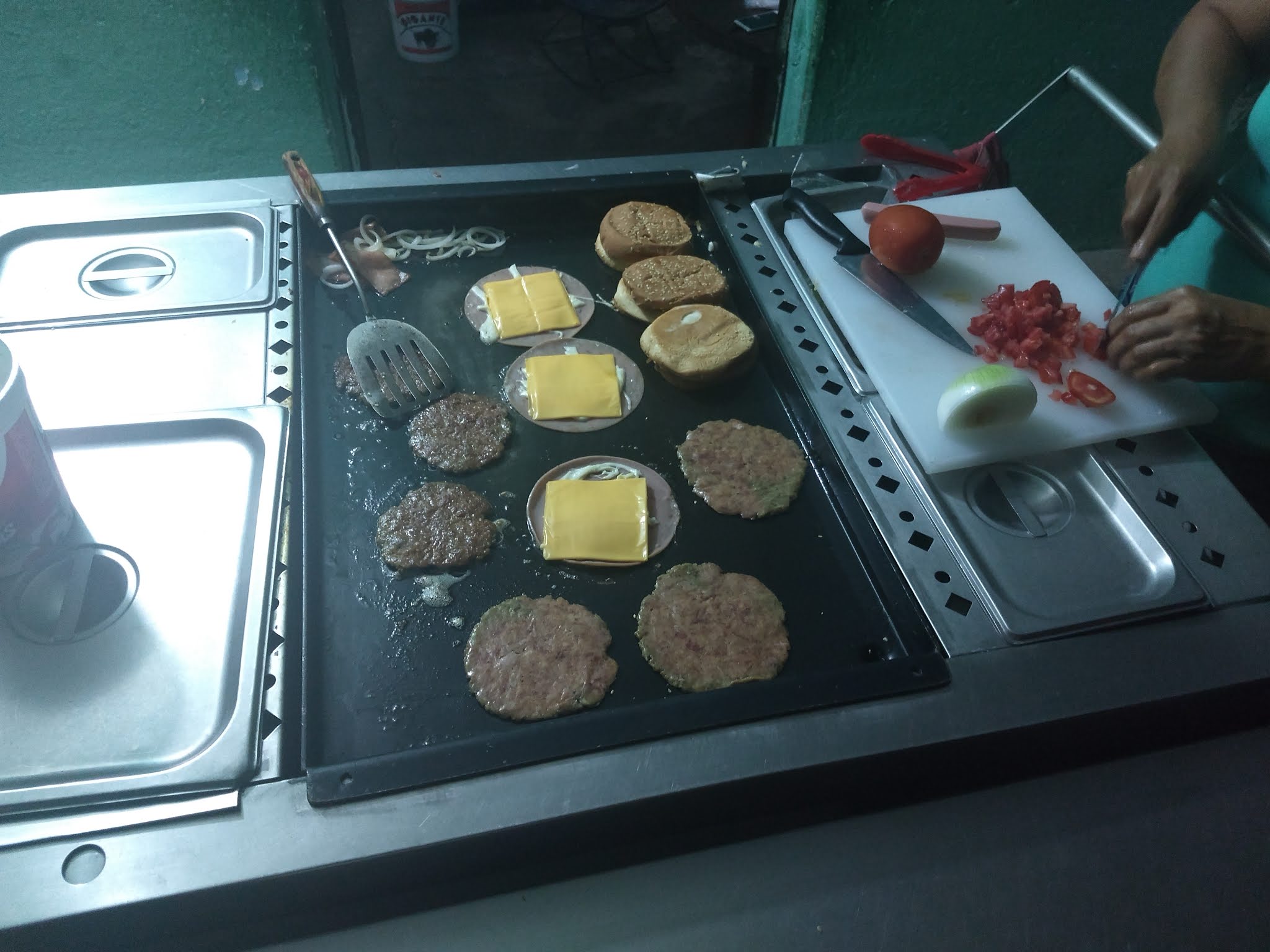 Hamburguesas Y Hot Dog El Panamericano image 2