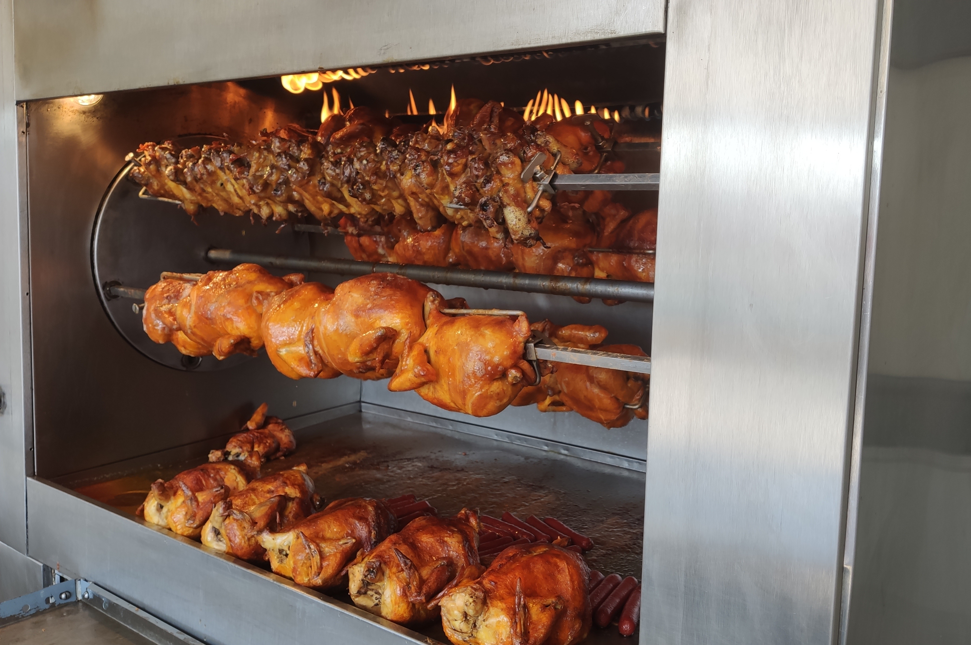 Rosticería "Maryfer" image 2