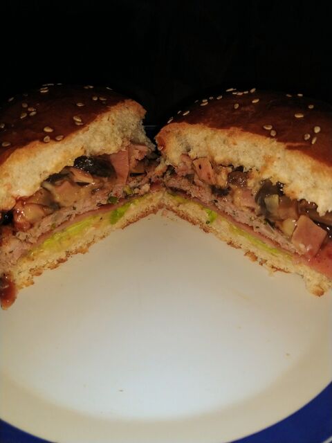 Liam Burger image 1