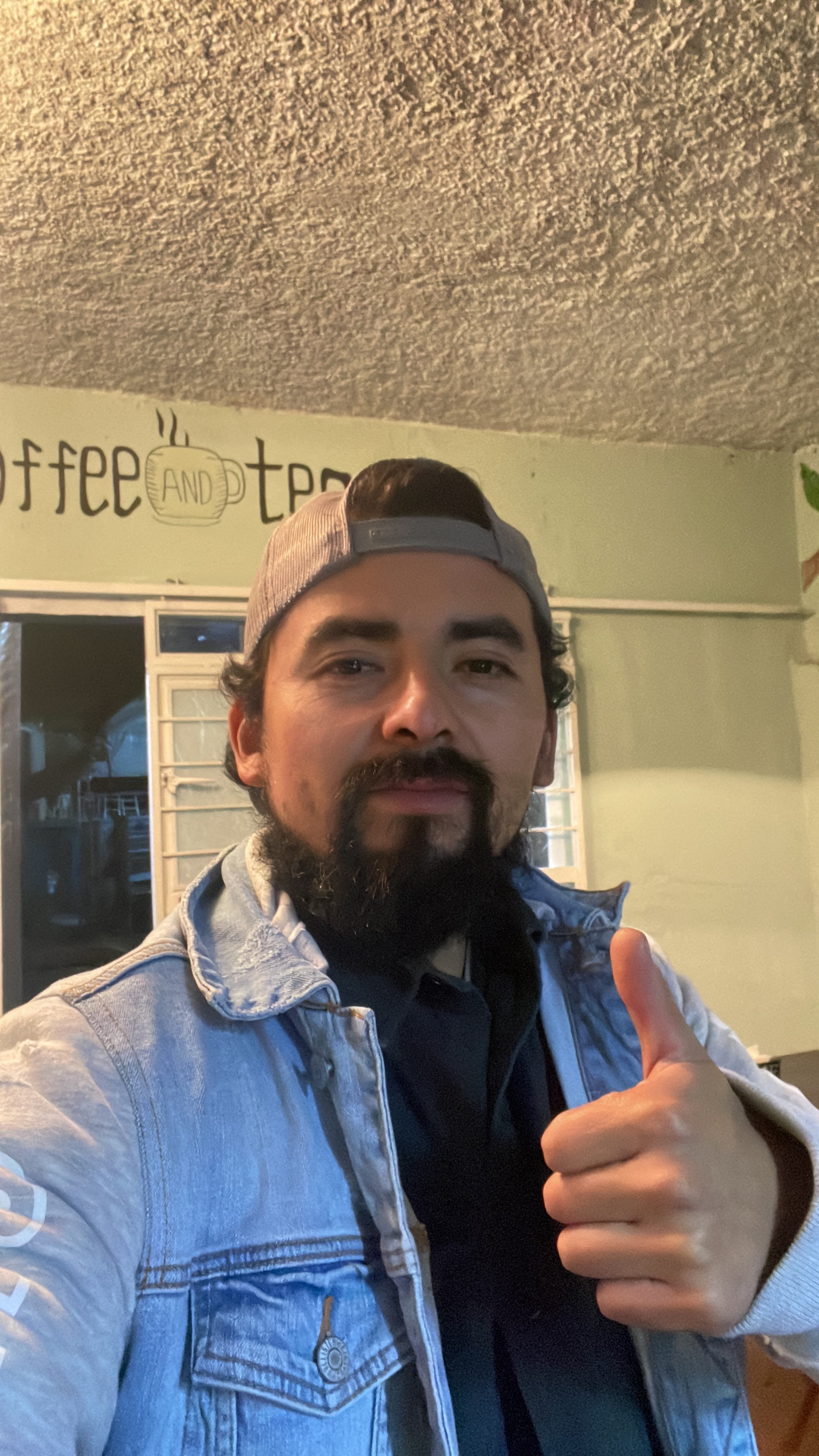 SAULOS PIZZA Y EL CAFE . image 10