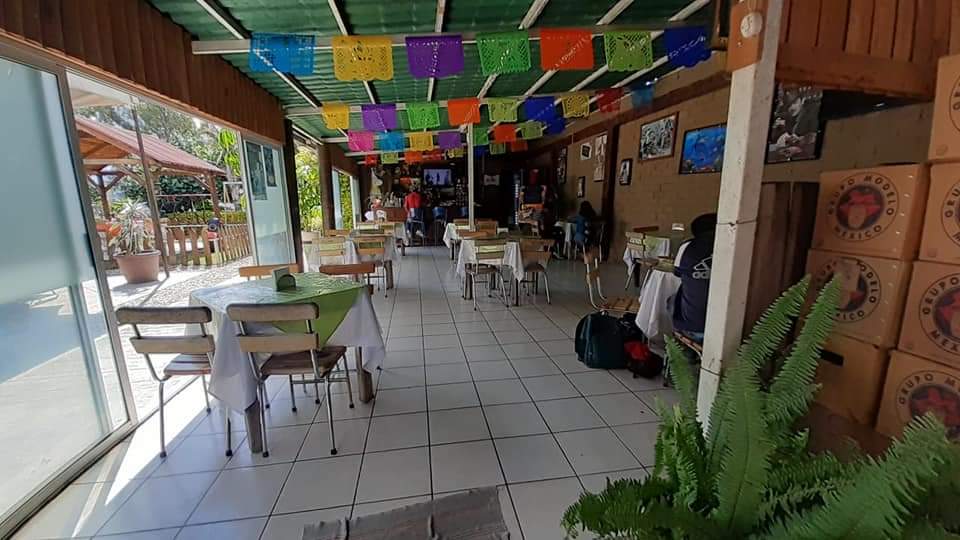 Centro Botanero Luna Nueva image 7