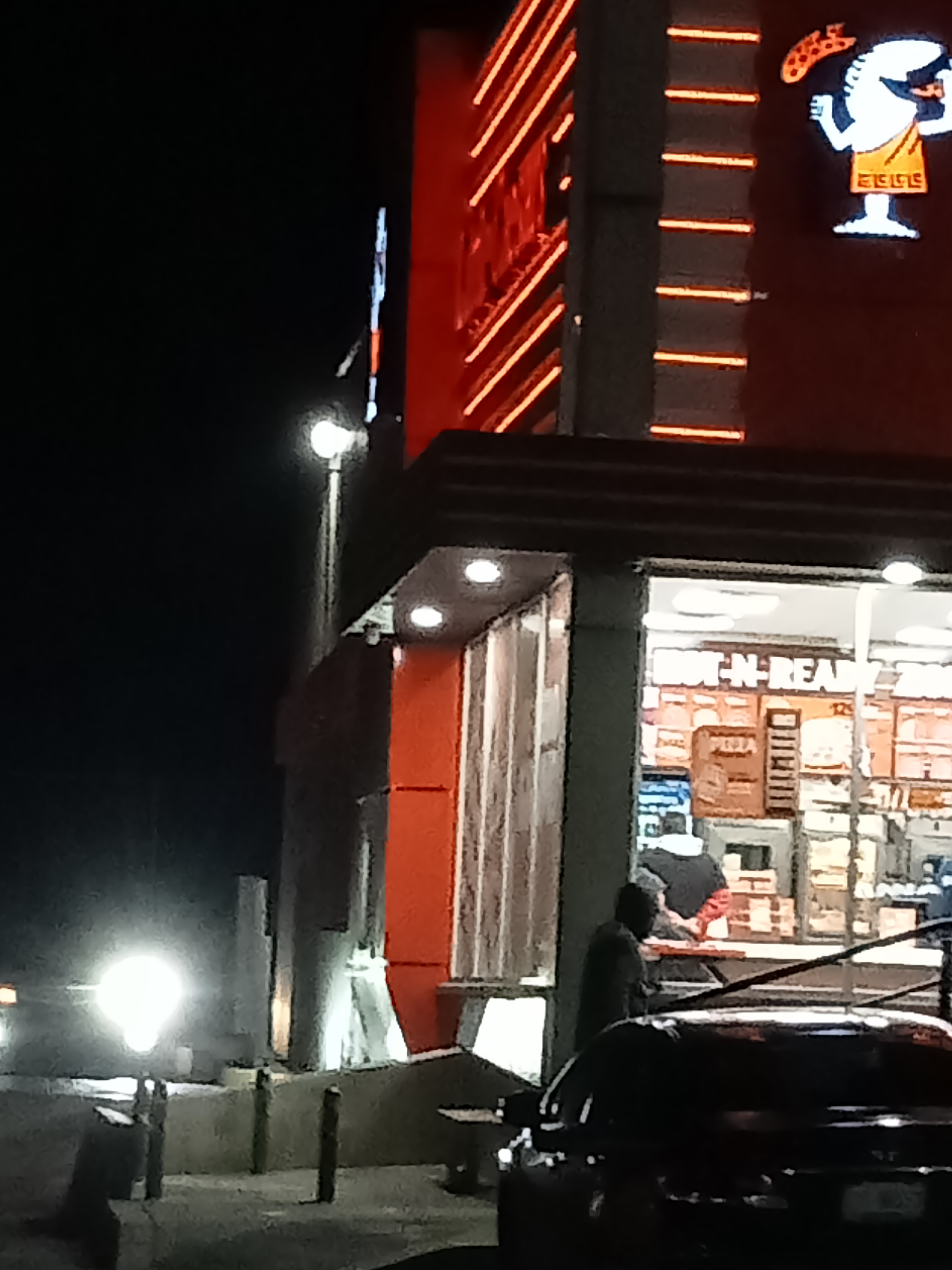 Little Caesars Maclovio image 1