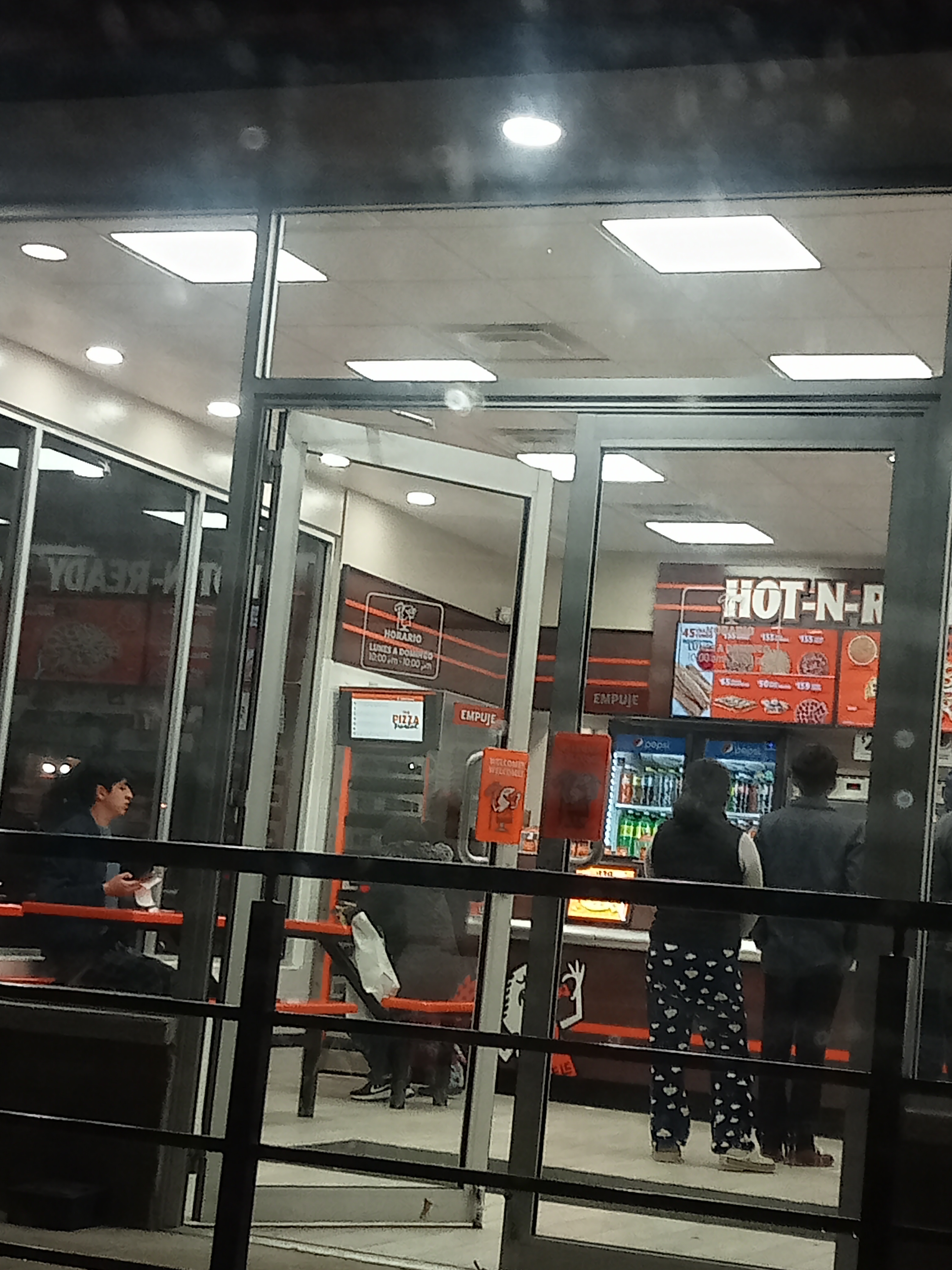 Little Caesars Maclovio image 6