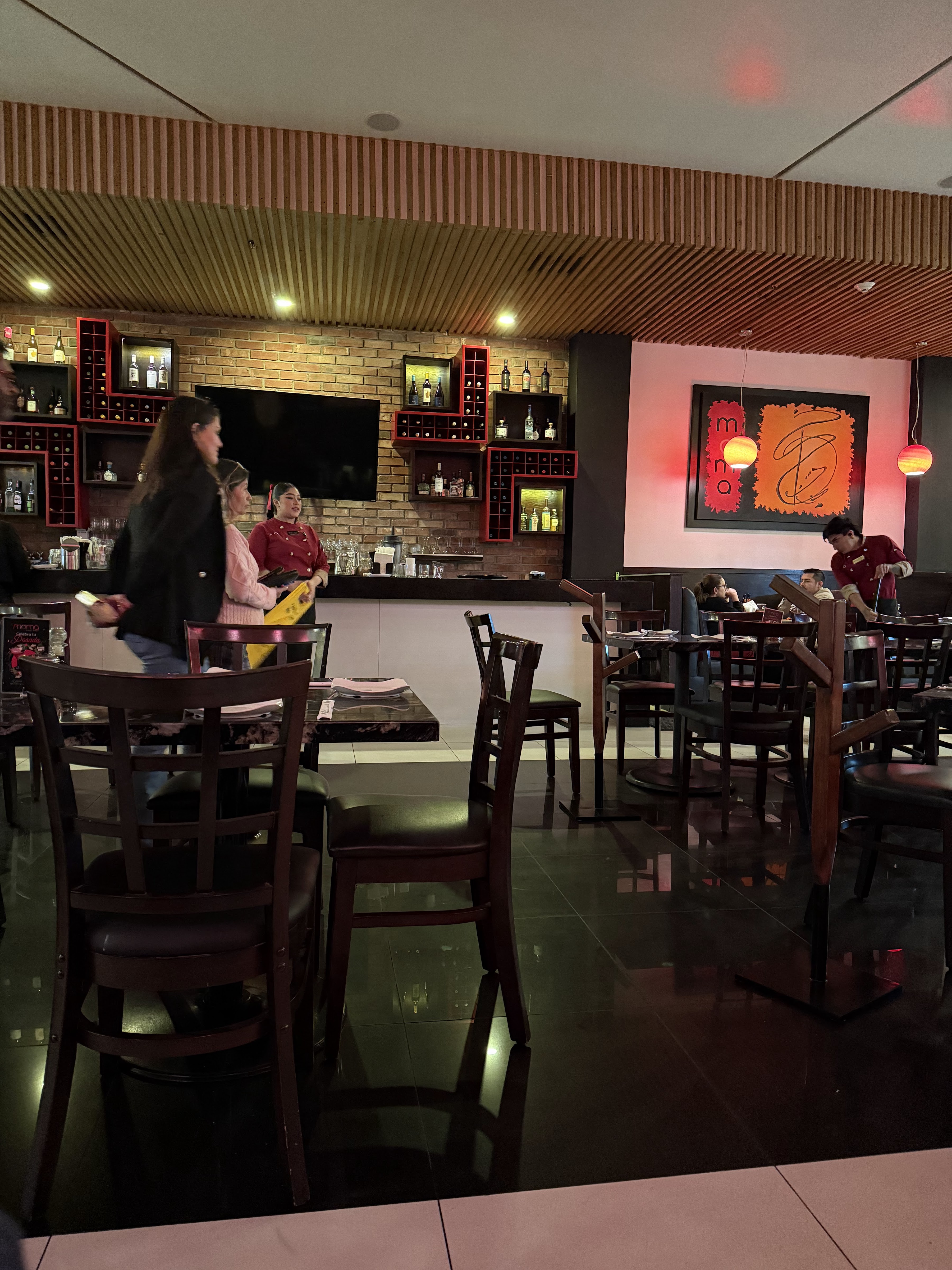 Moma Sushi + Pizza (Sendero) image 5