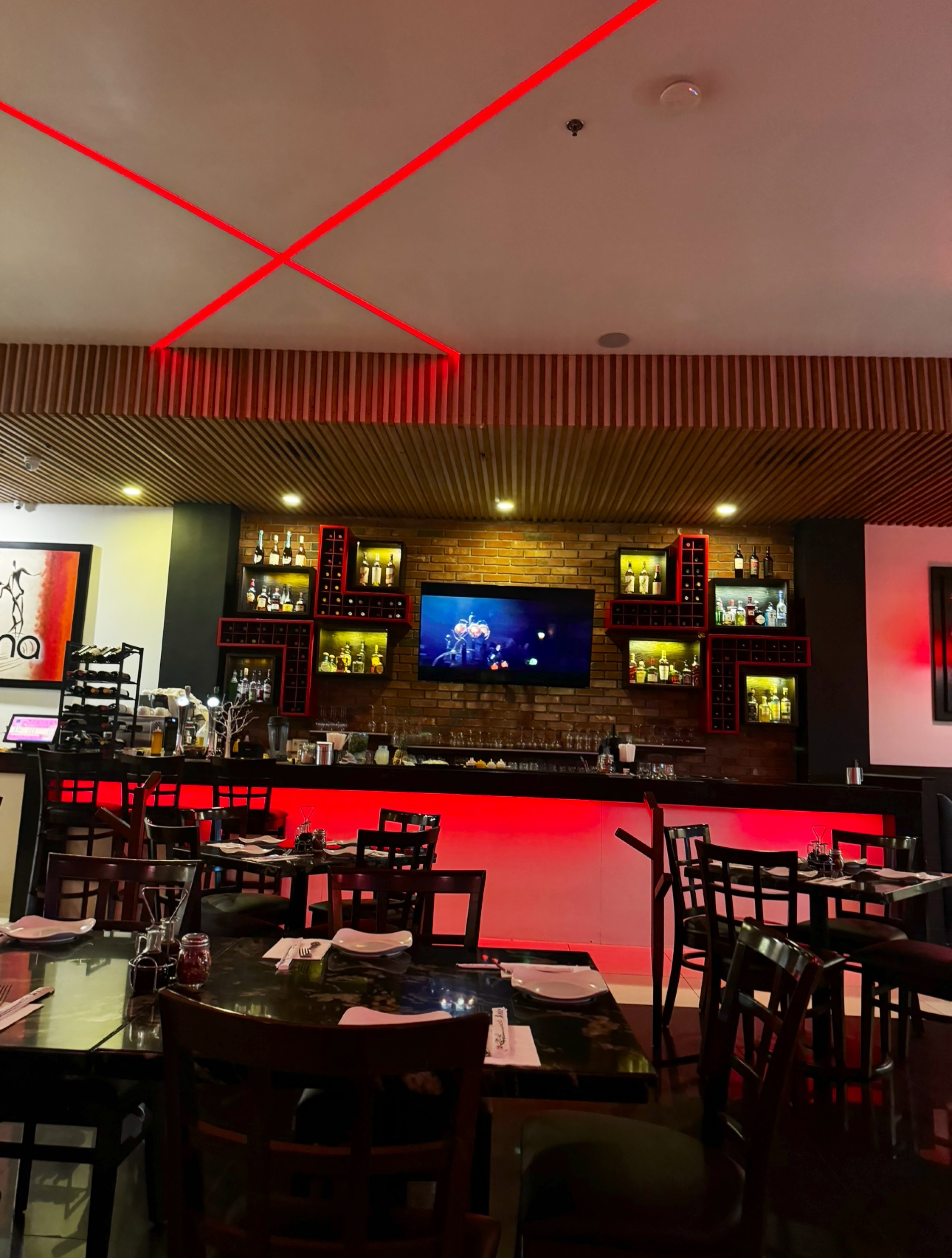 Moma Sushi + Pizza (Sendero) image 8