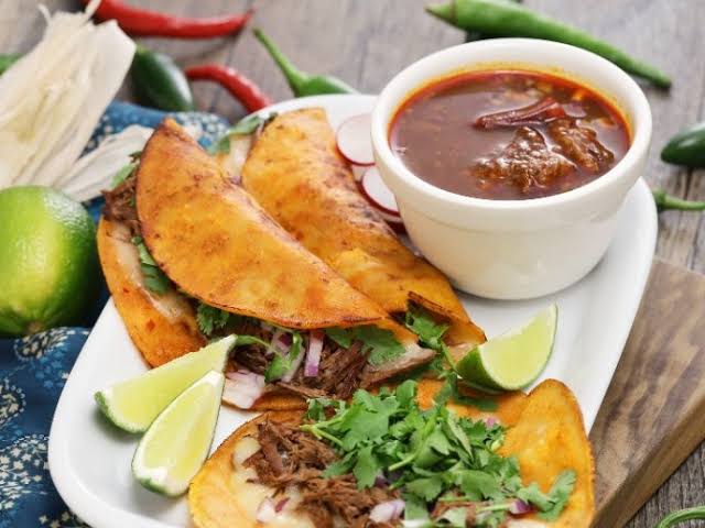 Comedor tia lochita image 3