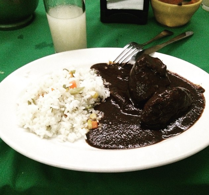 Comedor tia lochita image 8