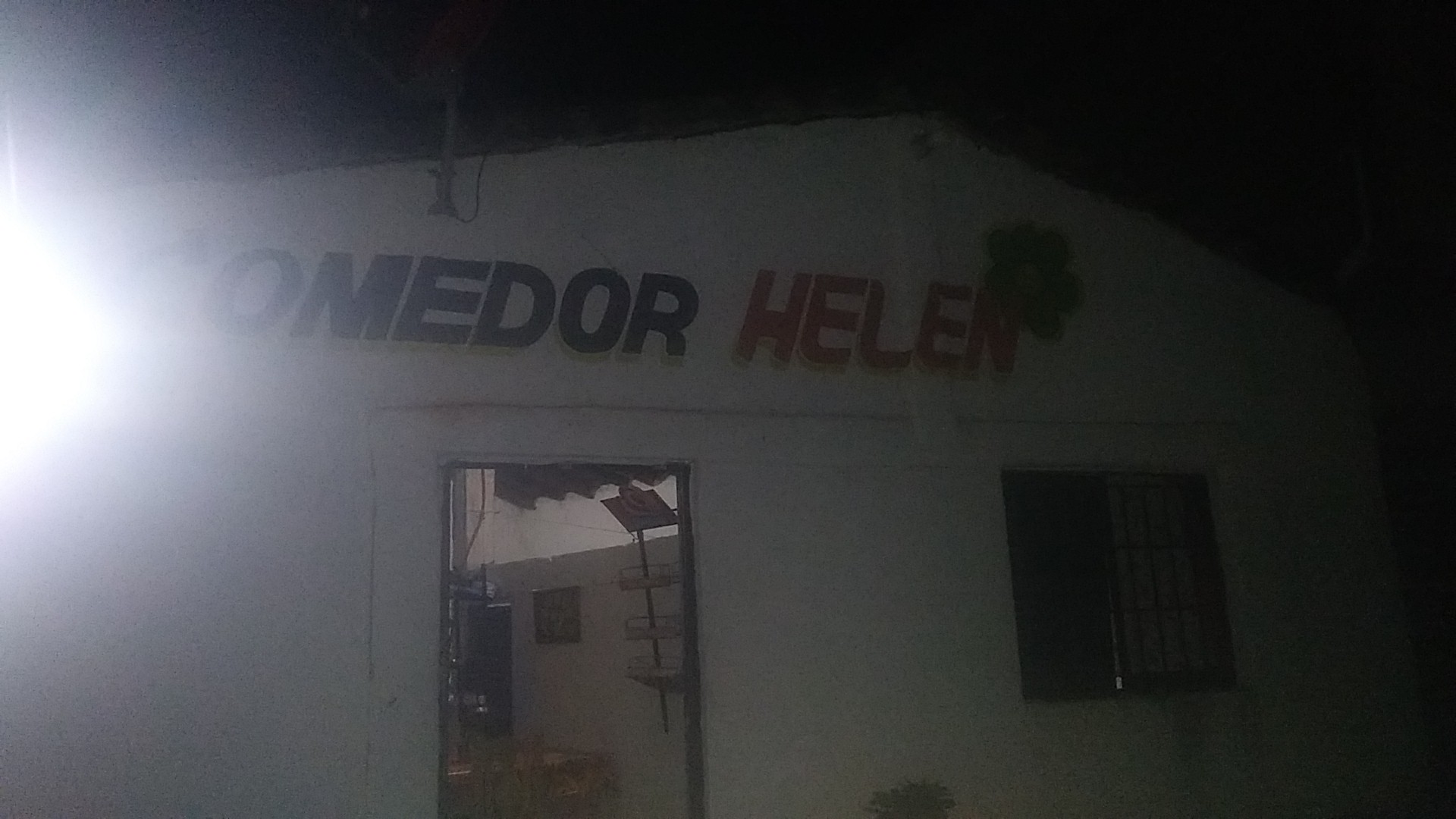 Comedor Helen image 5