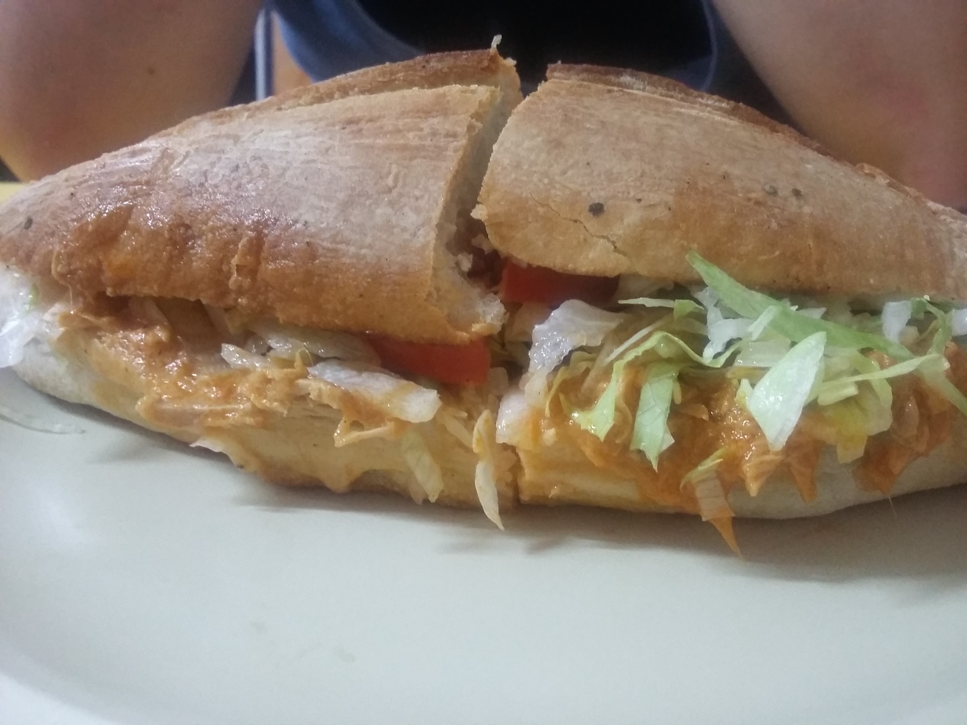 LONCHERIA FLORES image 3