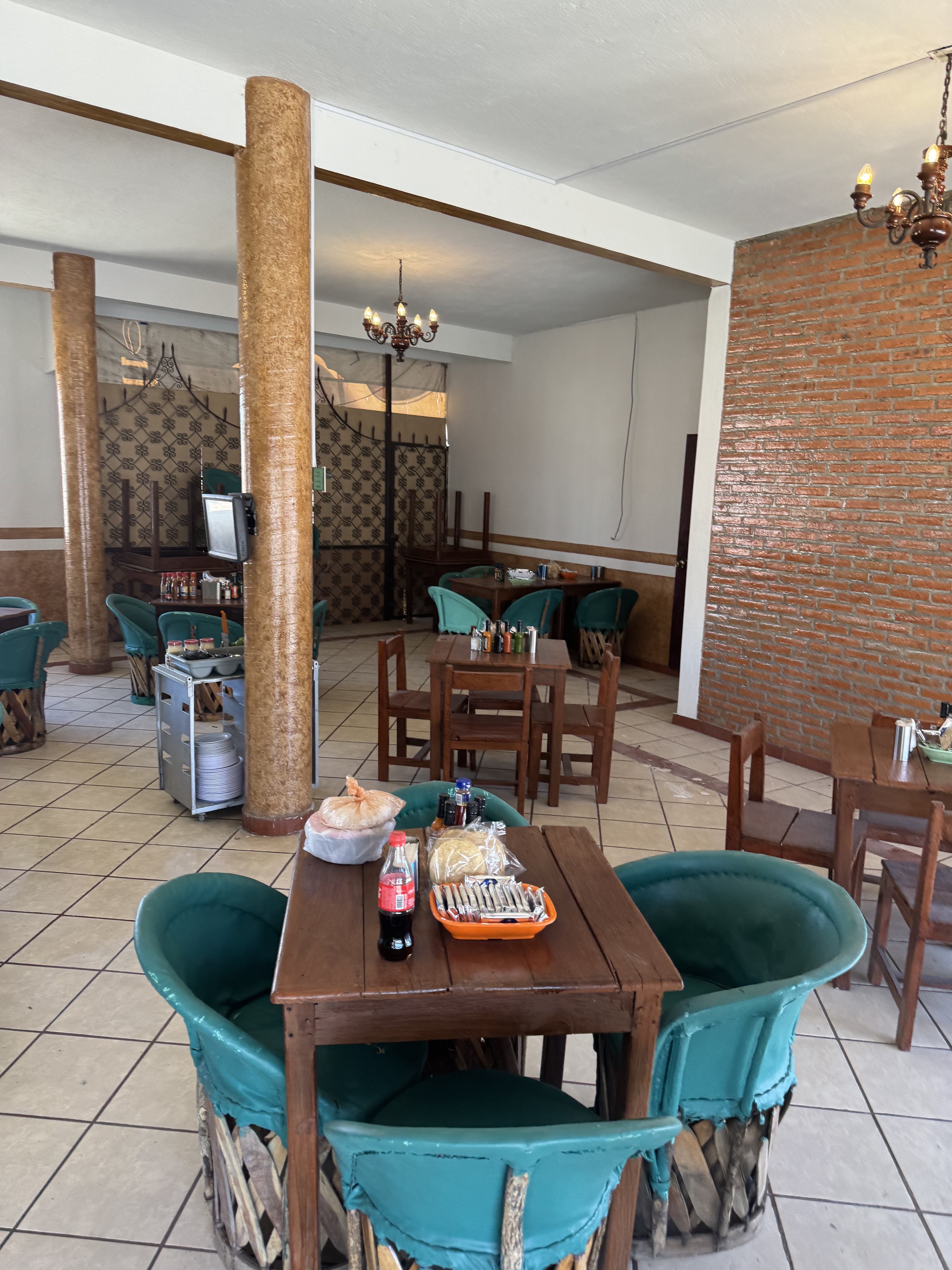 Cantaritos y mariscos el camarón ranchero image 3