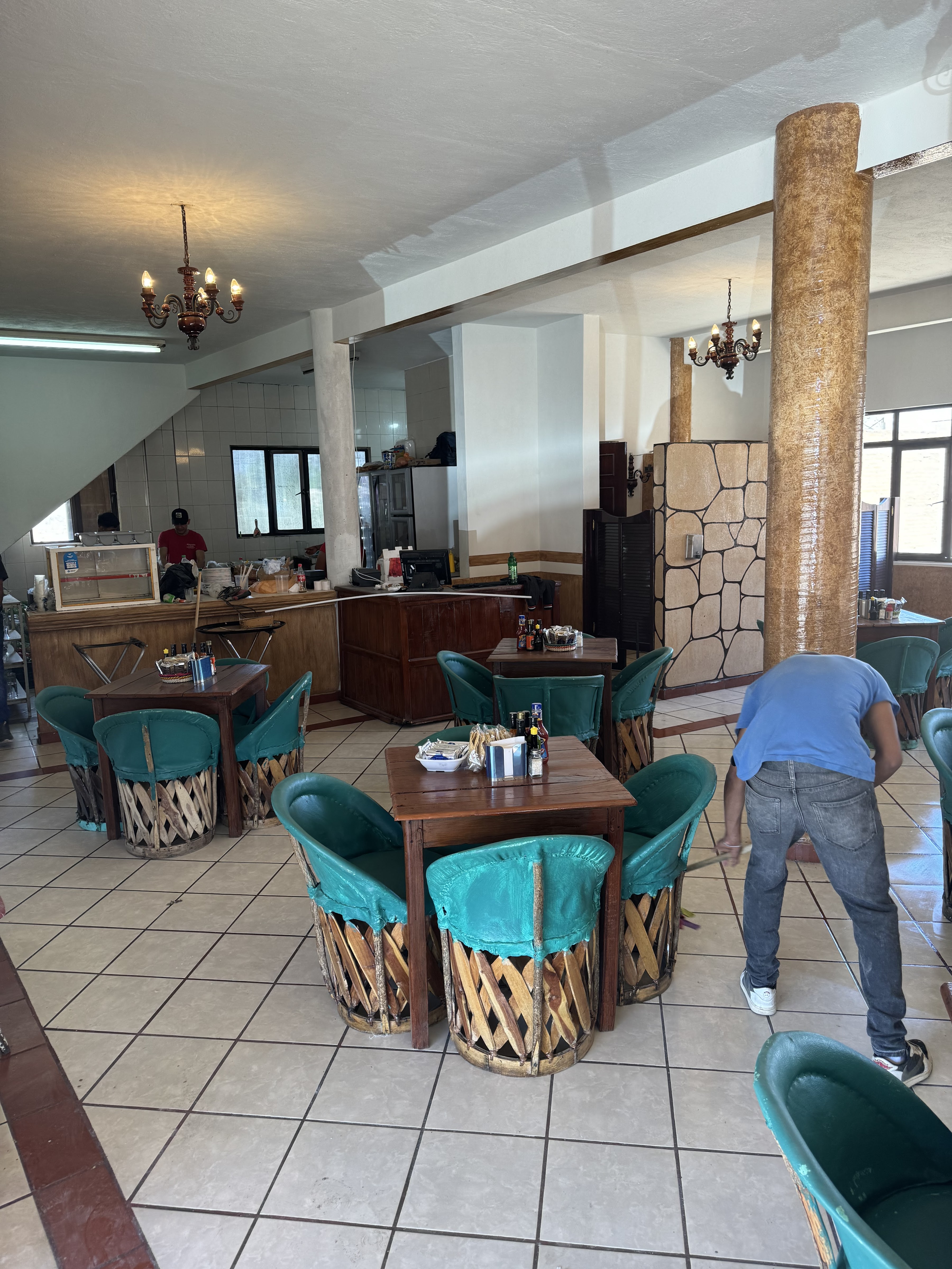 Cantaritos y mariscos el camarón ranchero image 7