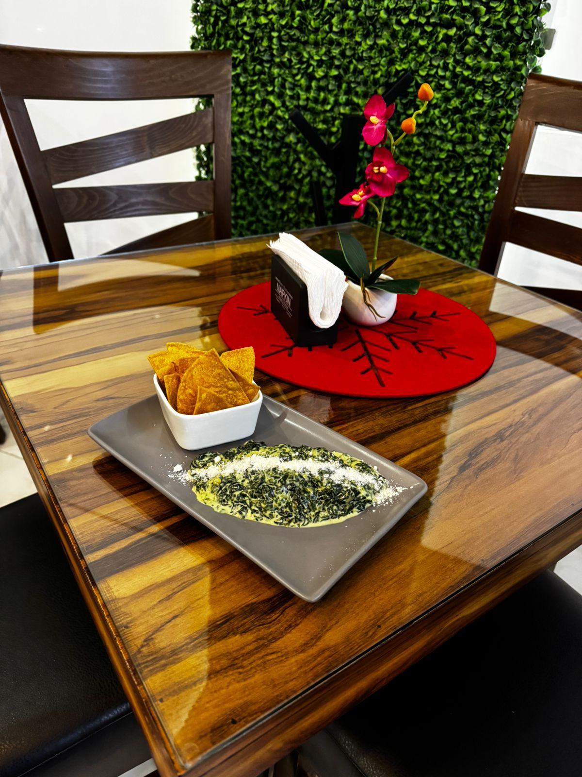 Bistro Elegance image 1