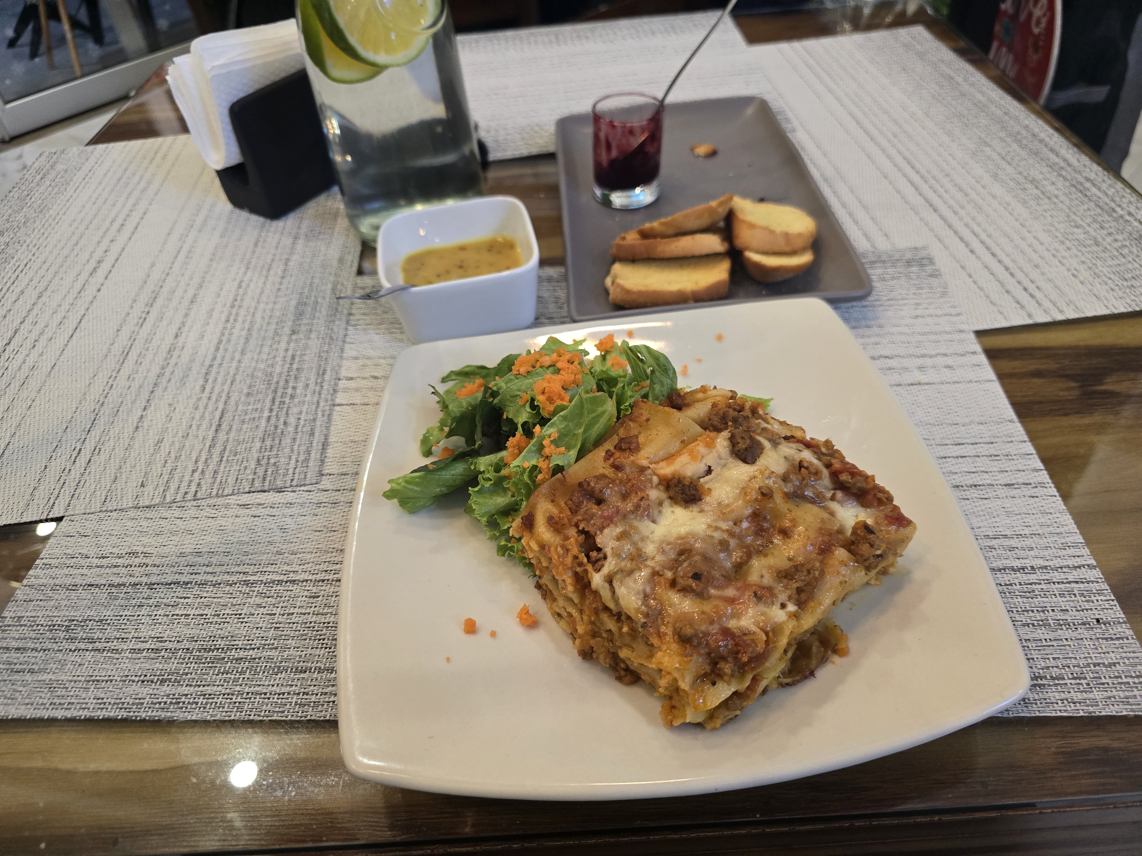 Bistro Elegance image 3