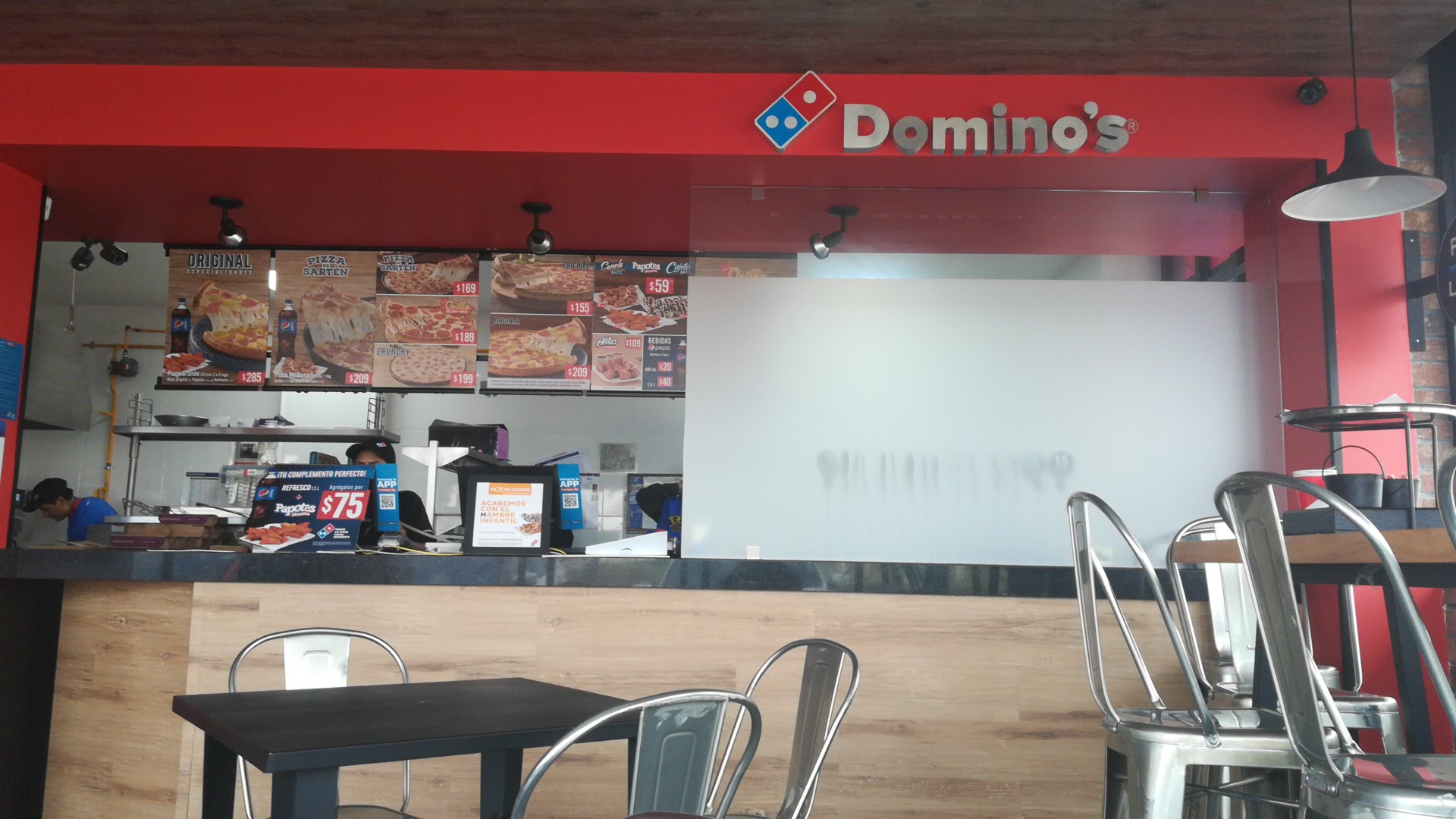 Domino's El Castaño Metepec image 9