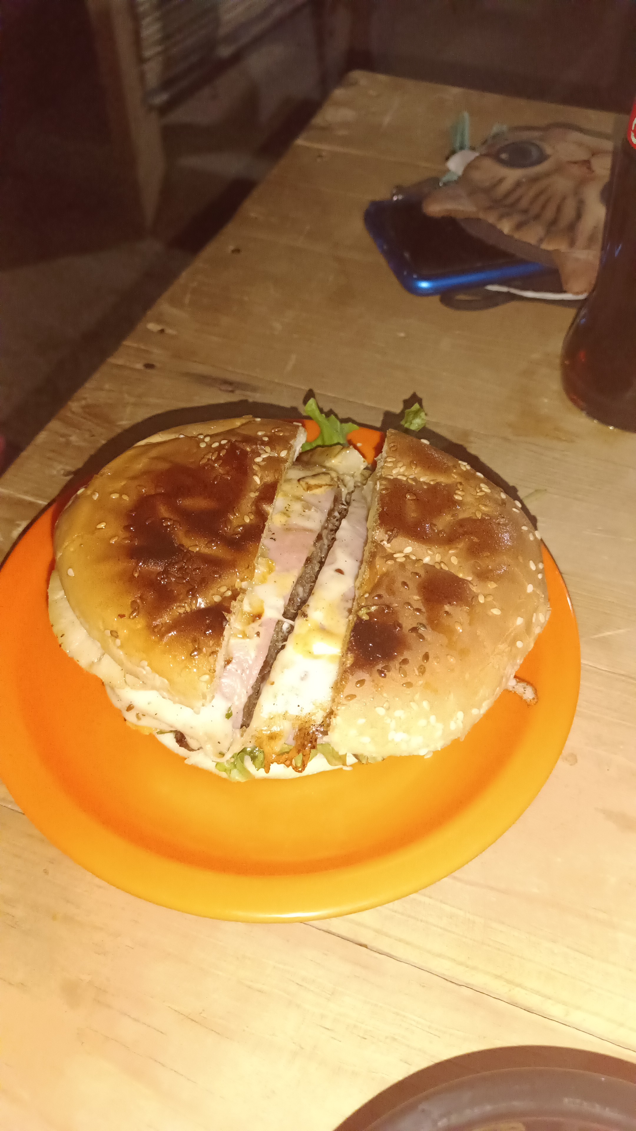 La Casa de las Hamburguesas image 2