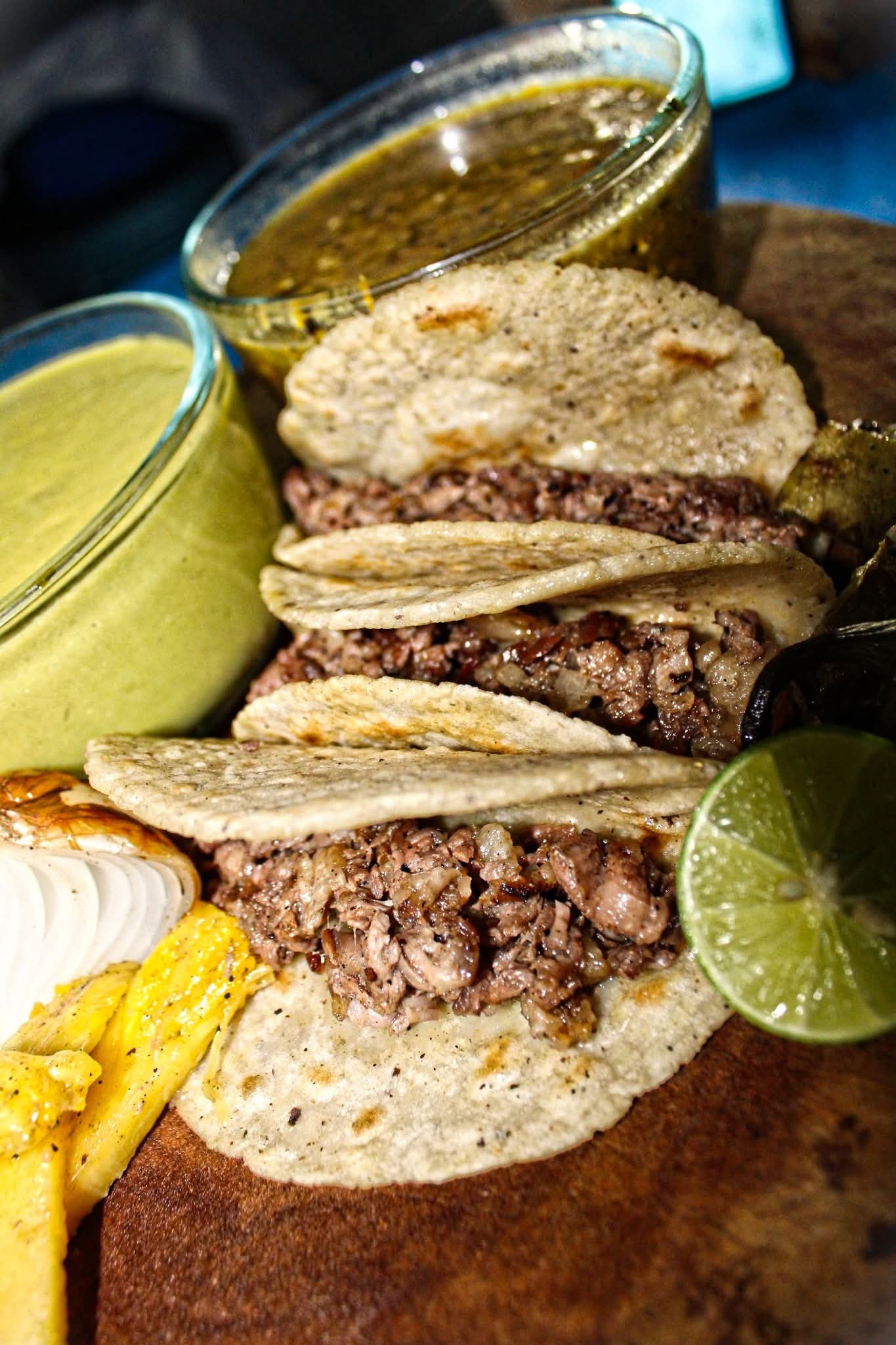 Todo Al Carbon image 4