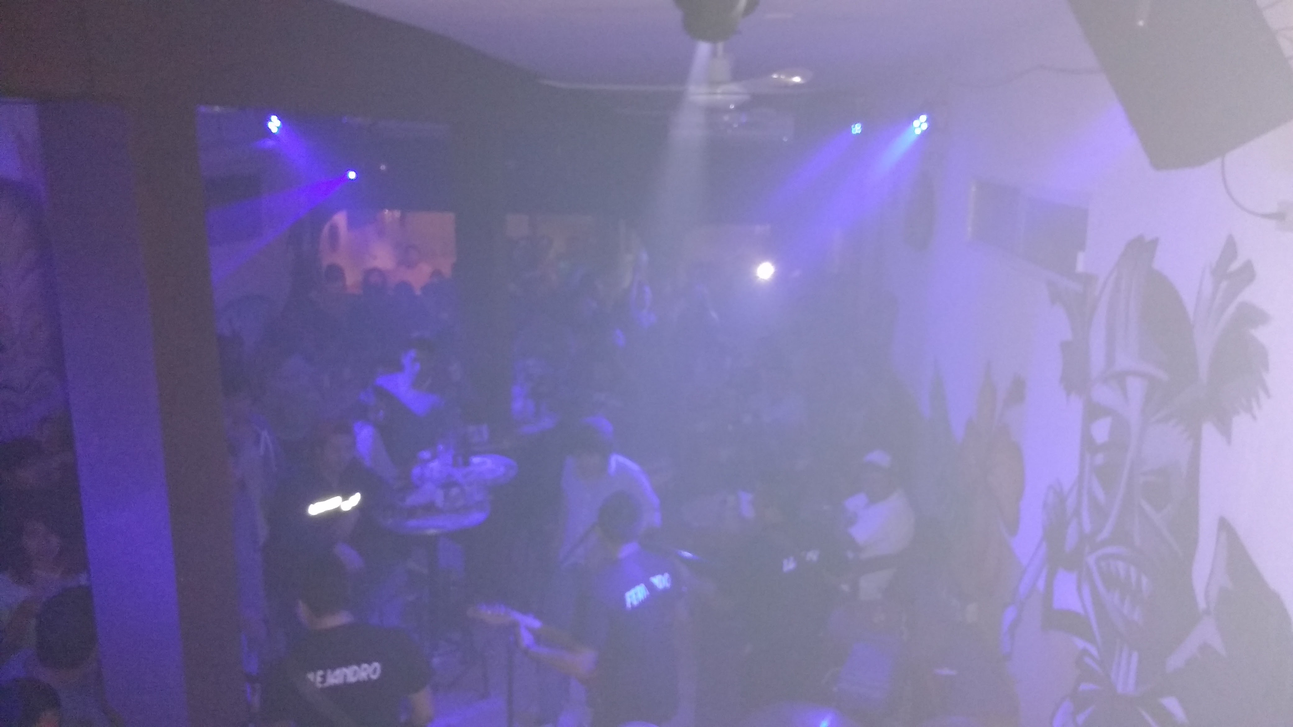 Kaleo's Fun Bar image 3