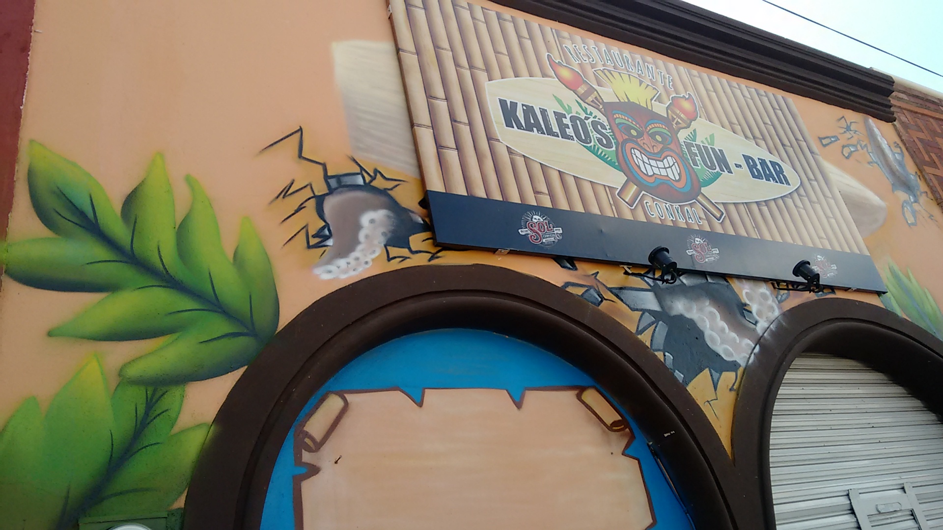 Kaleo's Fun Bar image 6