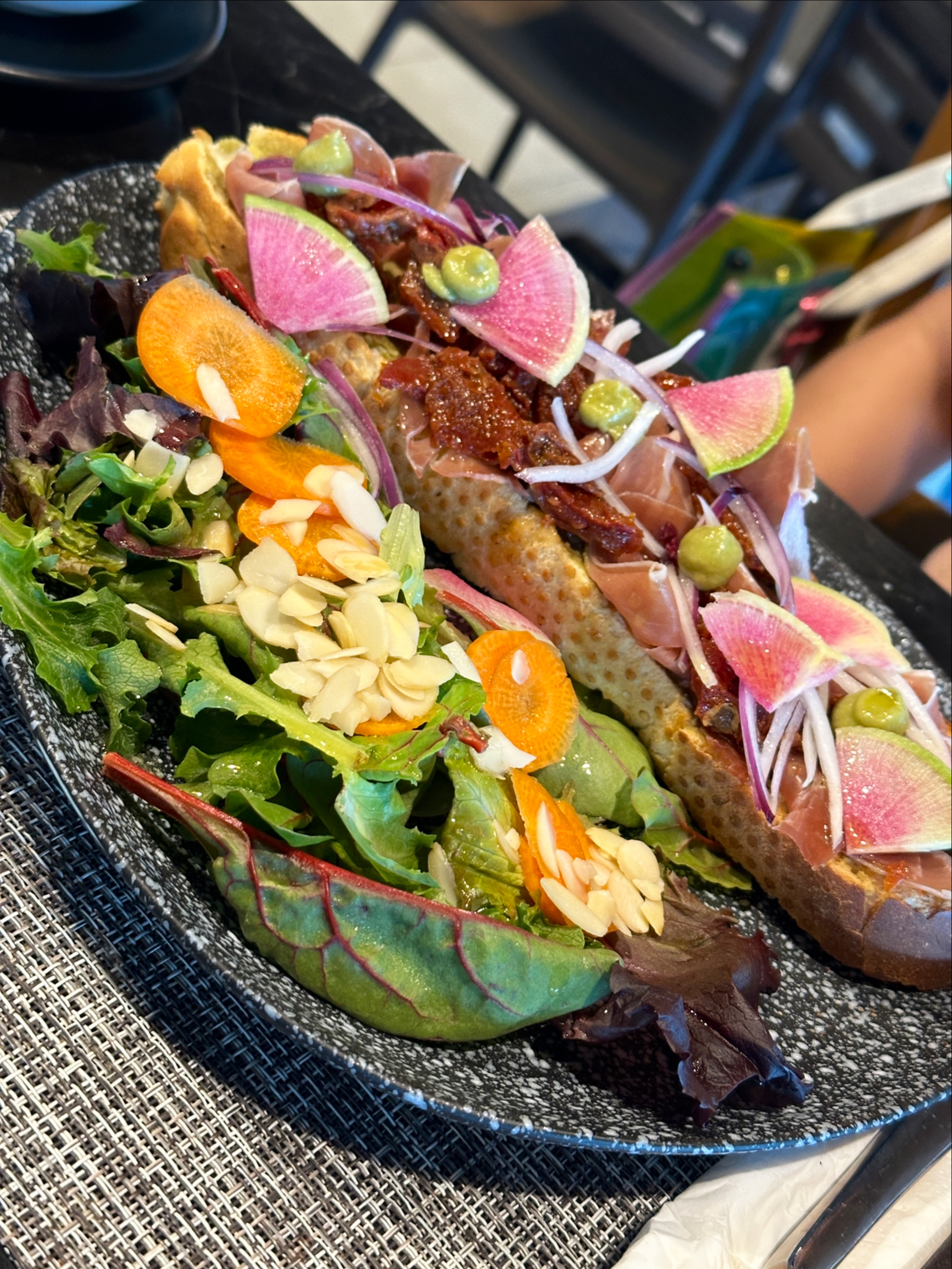 Duble casual kitchen image 5