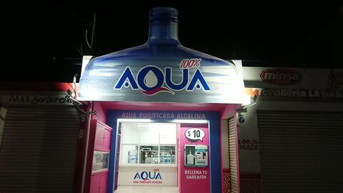 100% AQUA image 2