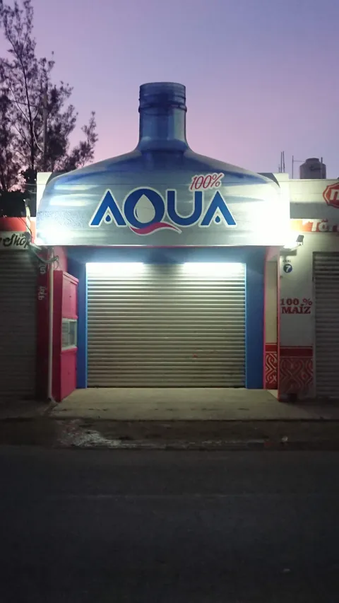 100% AQUA image 5