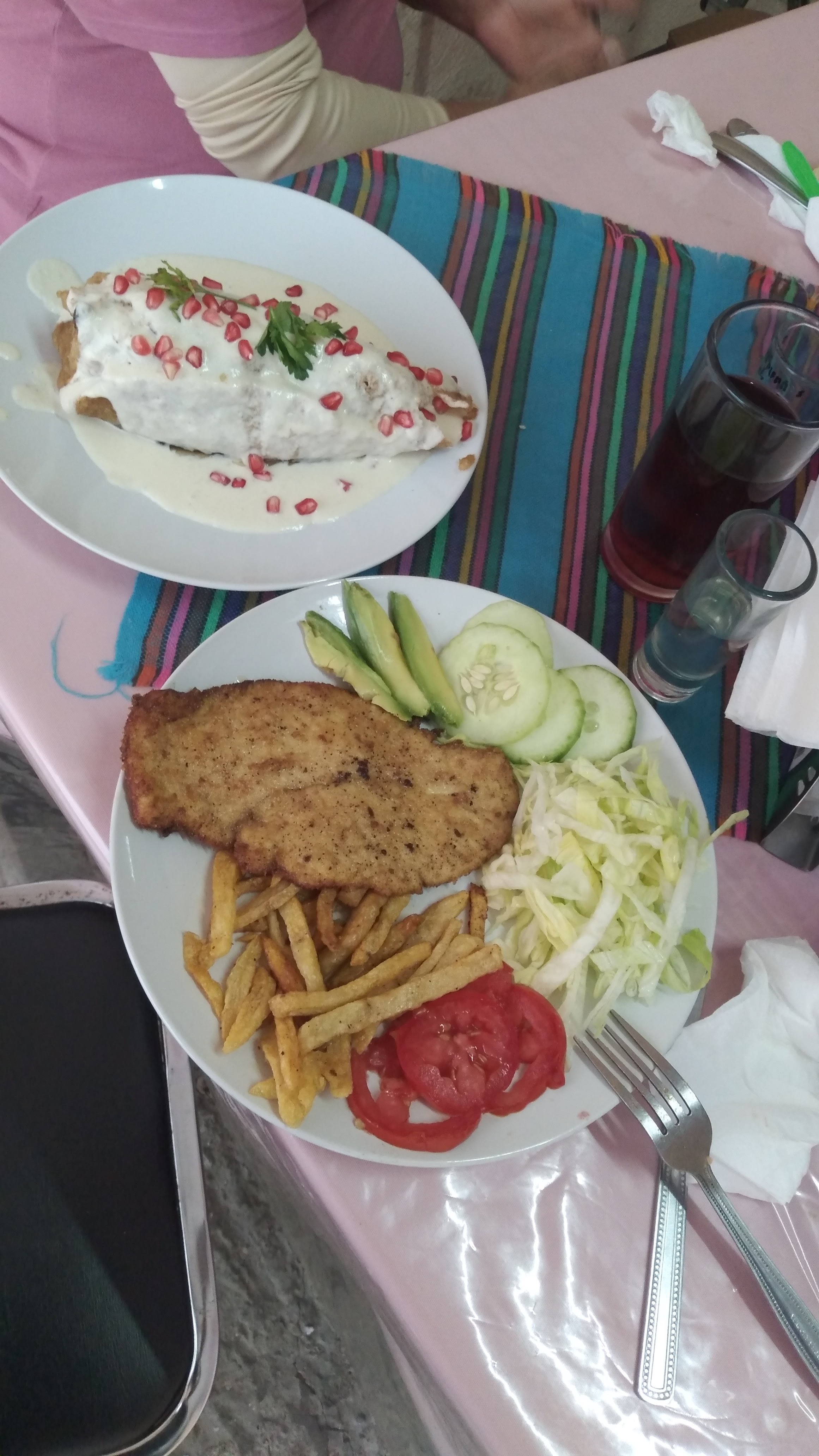 Mole y Chiles En Nogada Toñita image 9