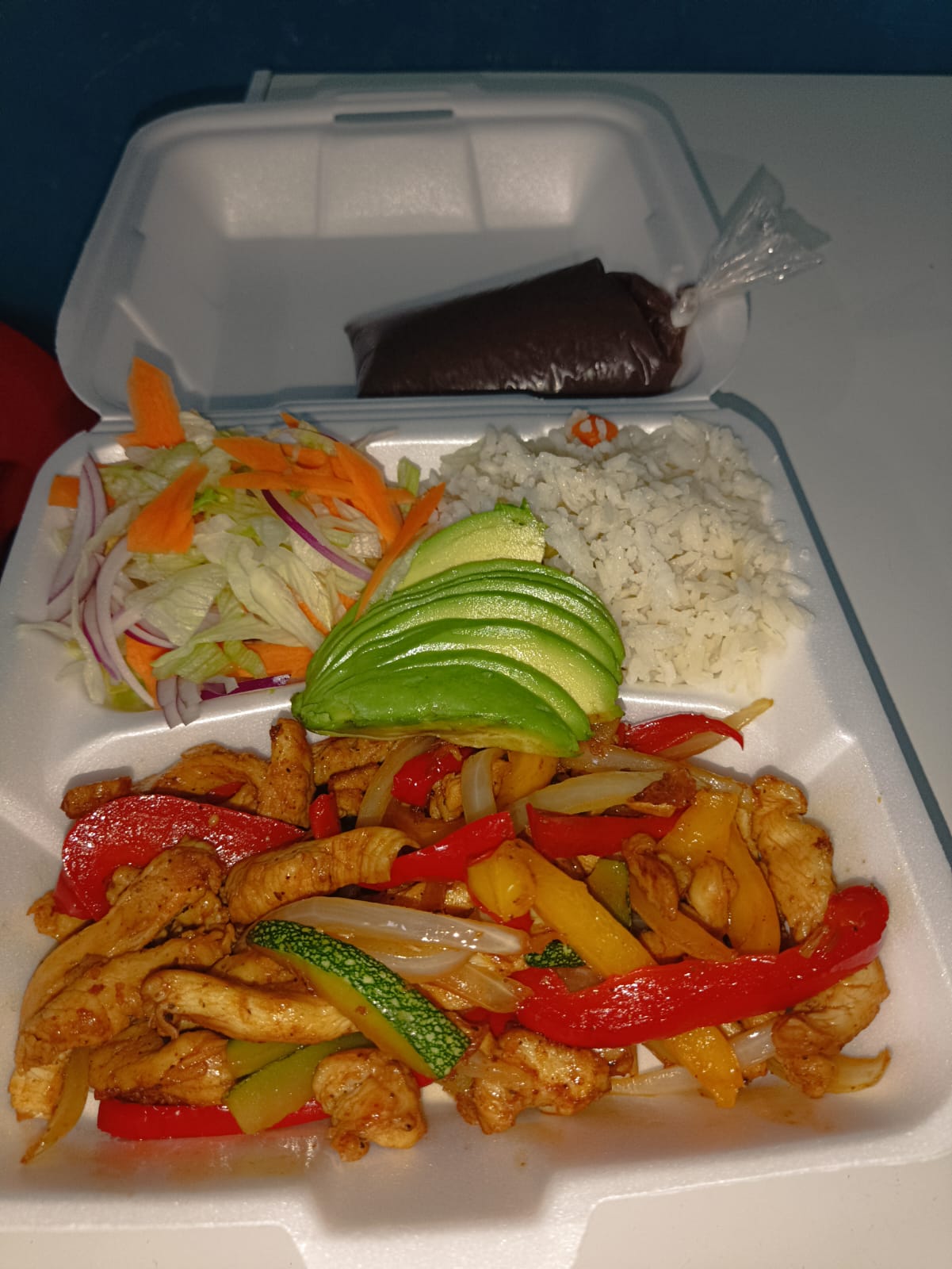 Pollos Rostizados Danys Chicken image 5