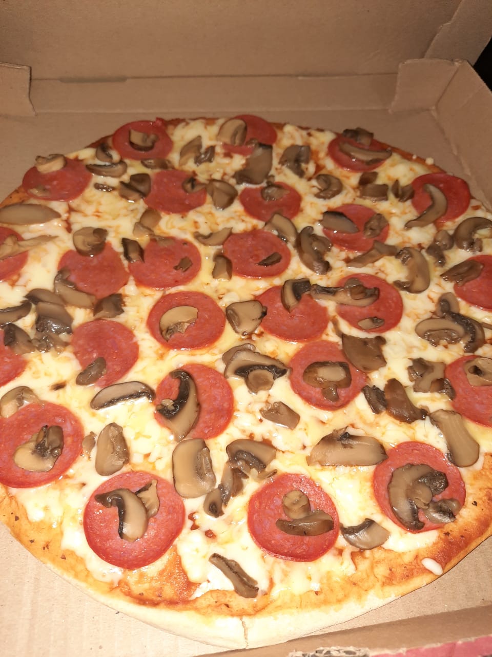 Lucky pizzas image 1