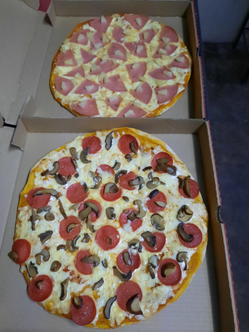 Lucky pizzas image 2
